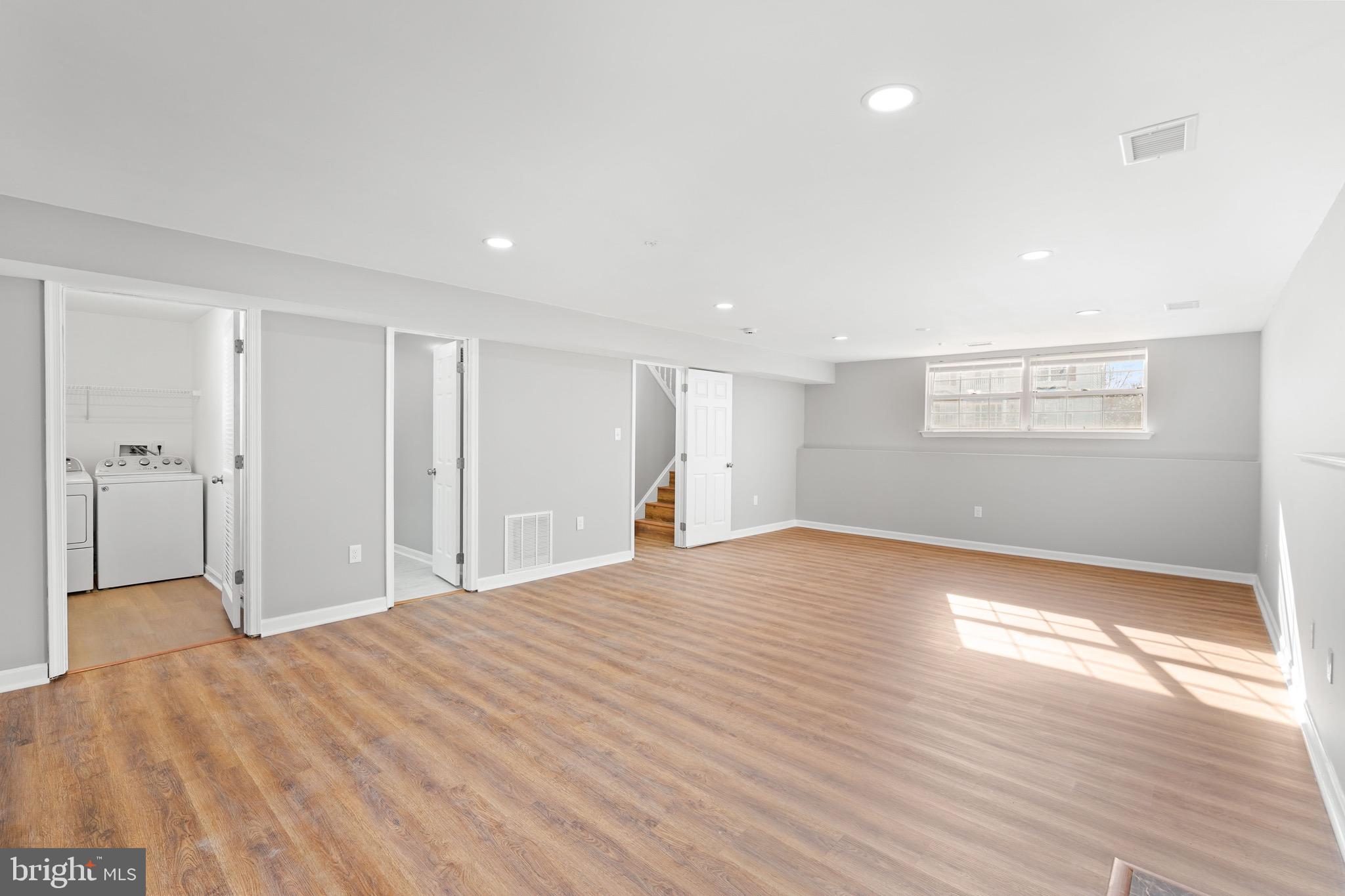 BARNABY VILLAGE - Residential