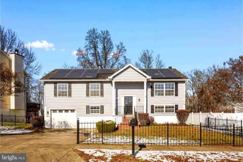 Homes For Sale - 5008 Boydell Avenue<br/> OXON HILL, MD 20745