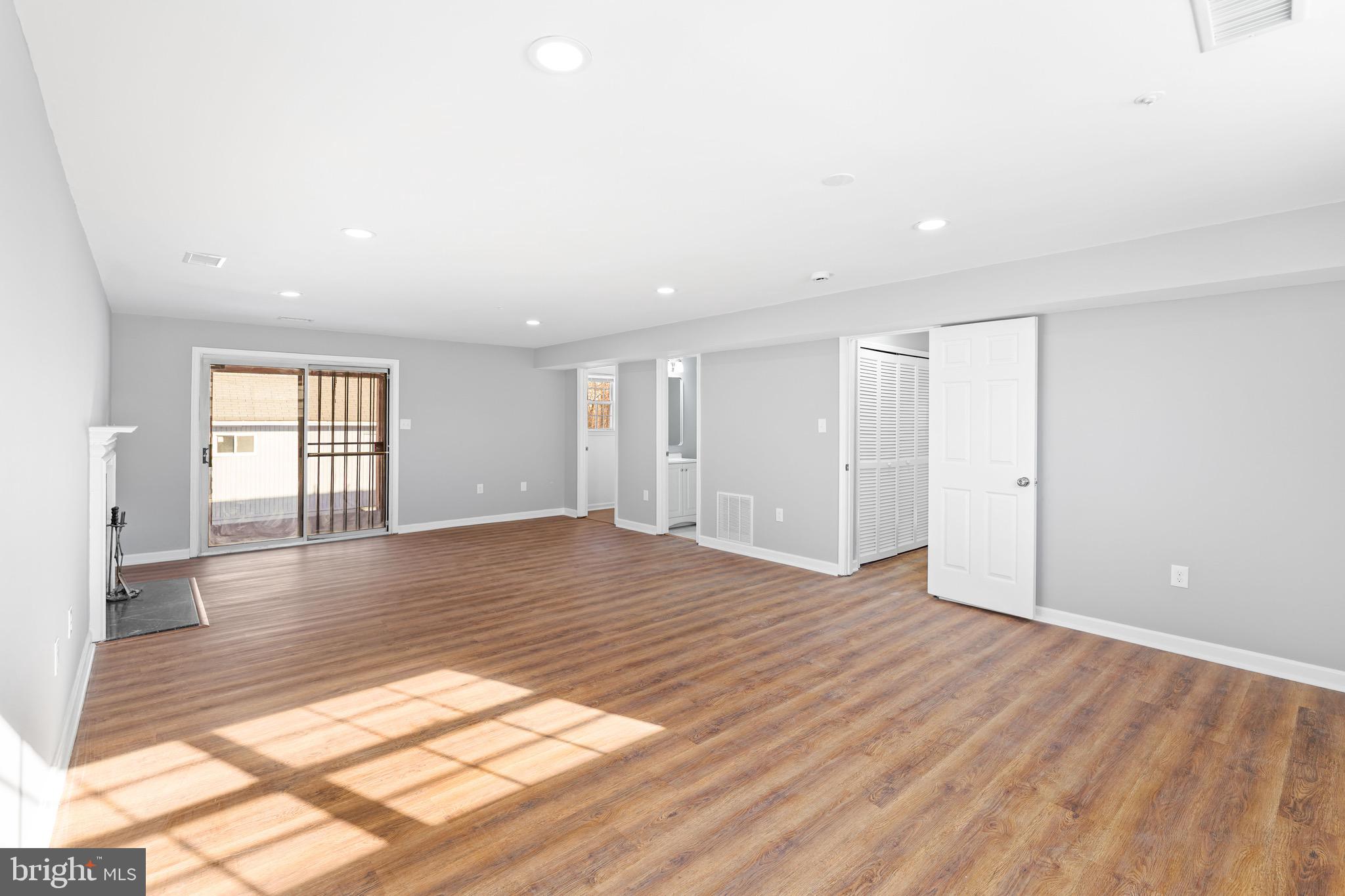 BARNABY VILLAGE - Residential