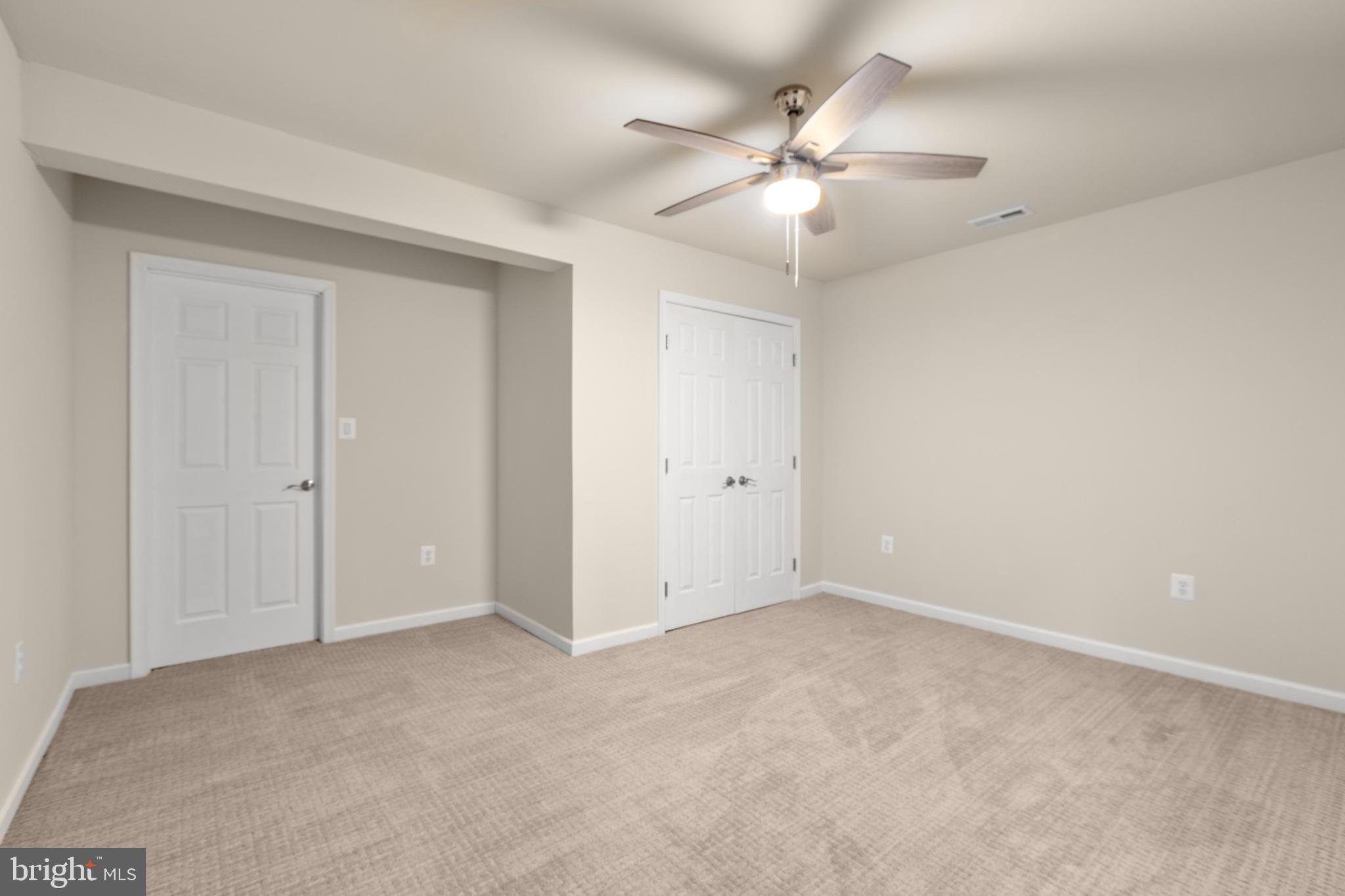 VIRGINIA HERITAGE AT LEE'S PARK - Residential