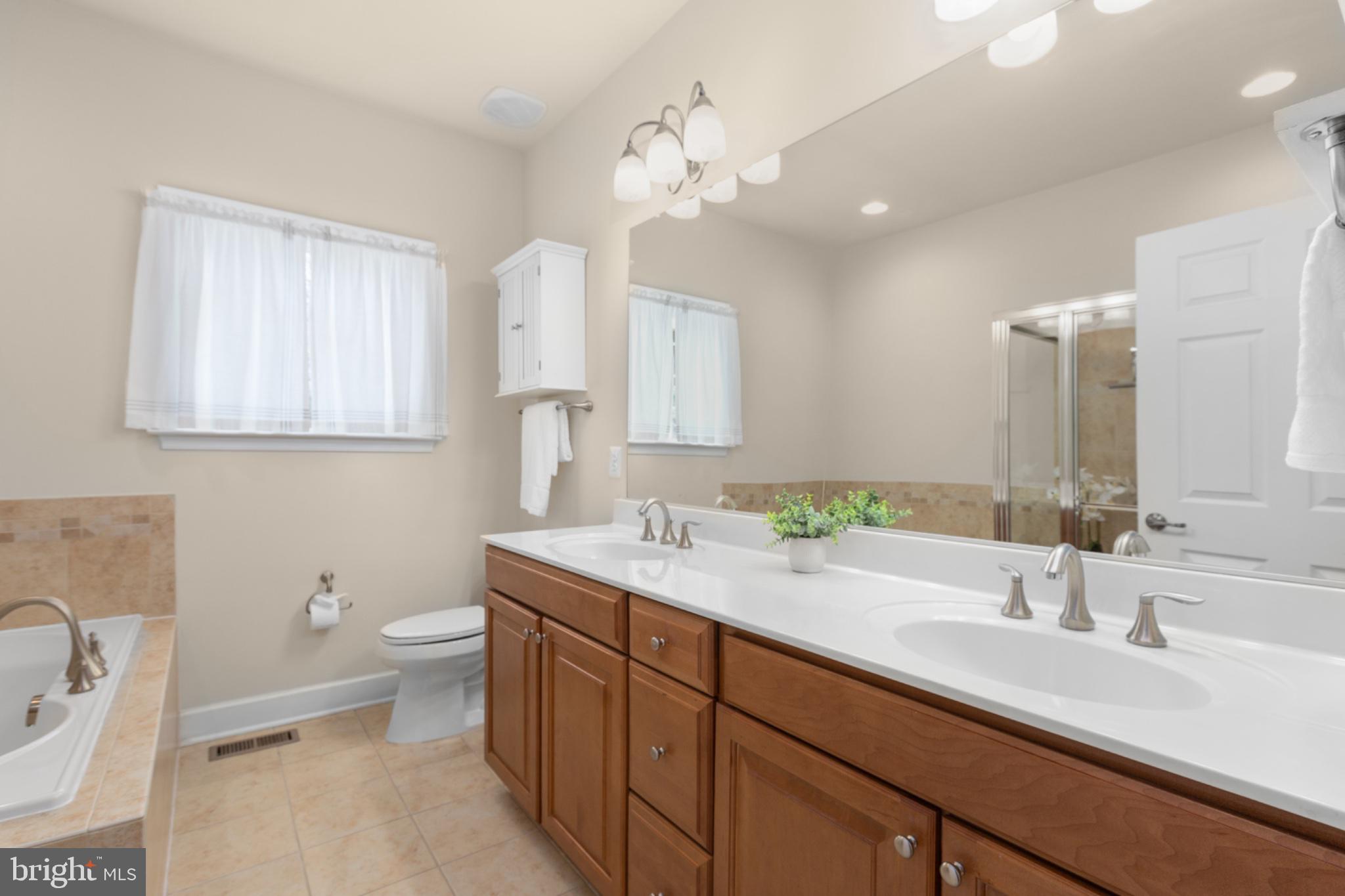 VIRGINIA HERITAGE AT LEE'S PARK - Residential