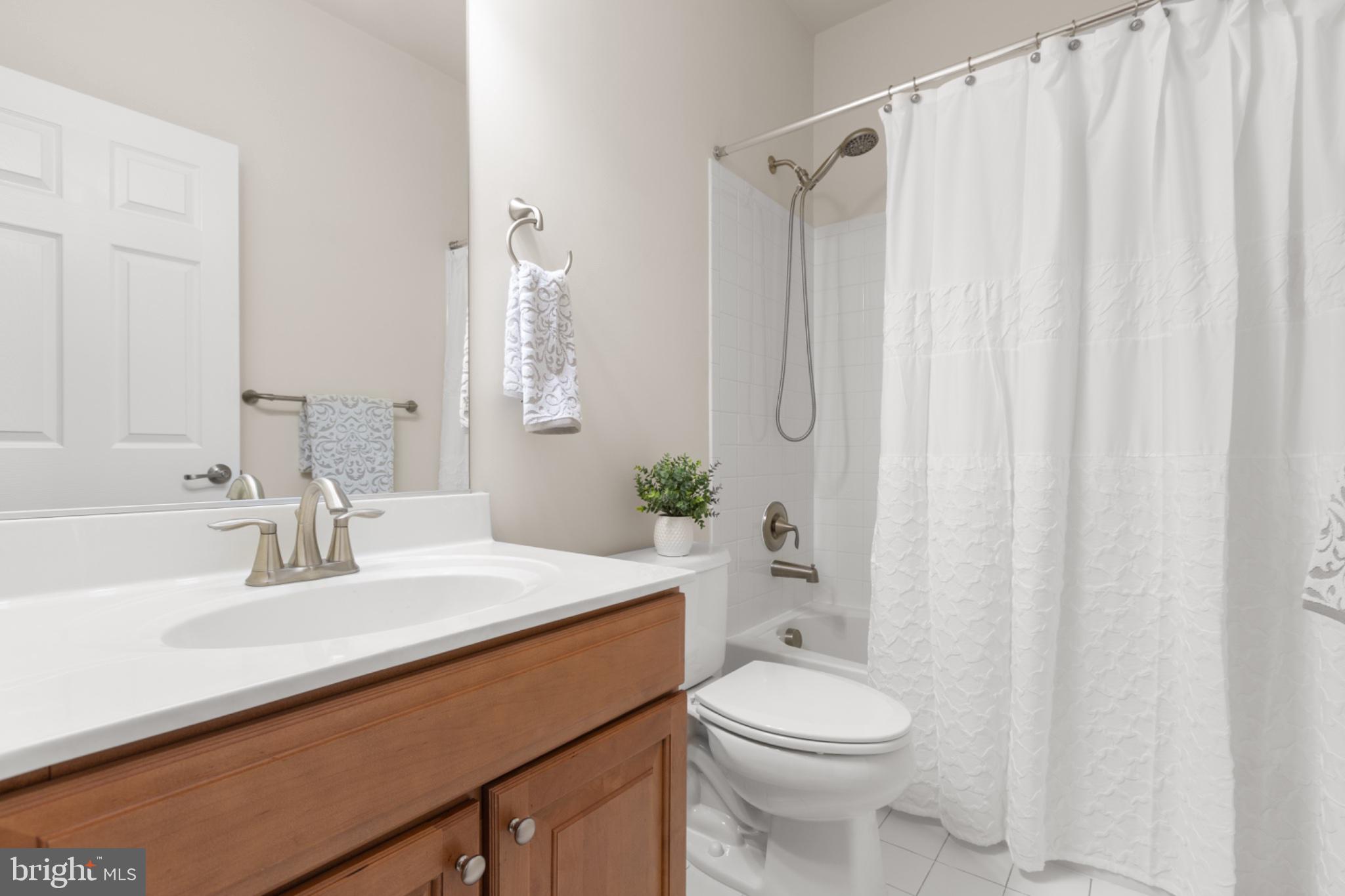 VIRGINIA HERITAGE AT LEE'S PARK - Residential