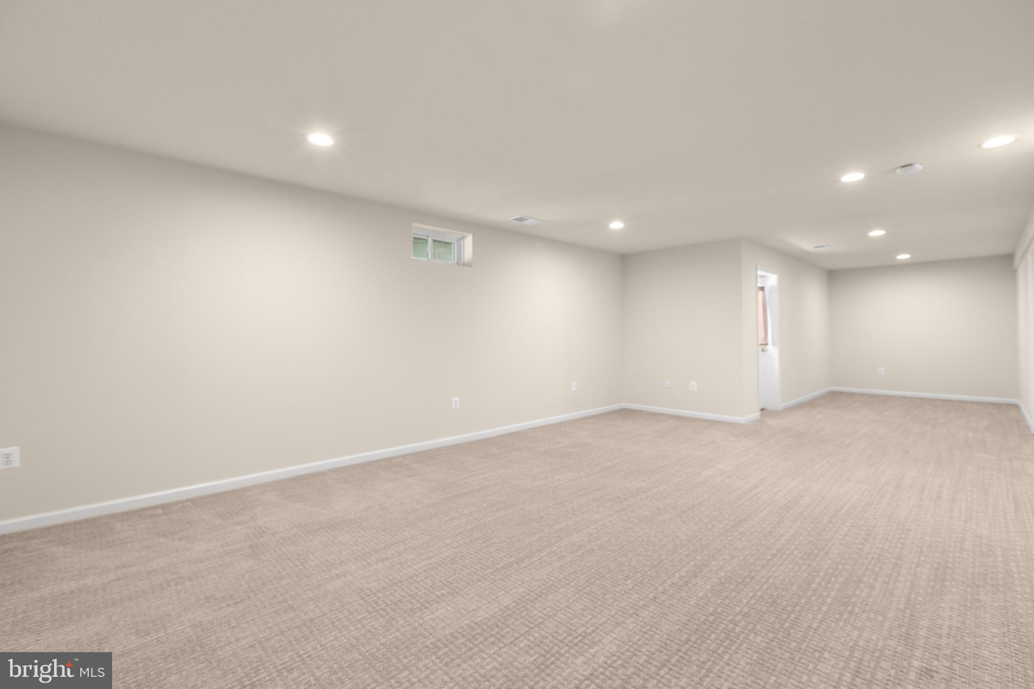 VIRGINIA HERITAGE AT LEE'S PARK - Residential