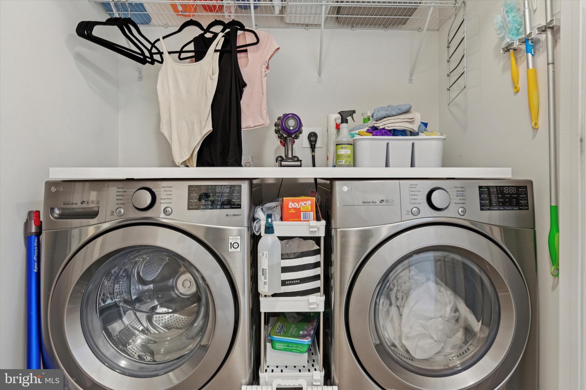 ARBOR KNOLL - Residential