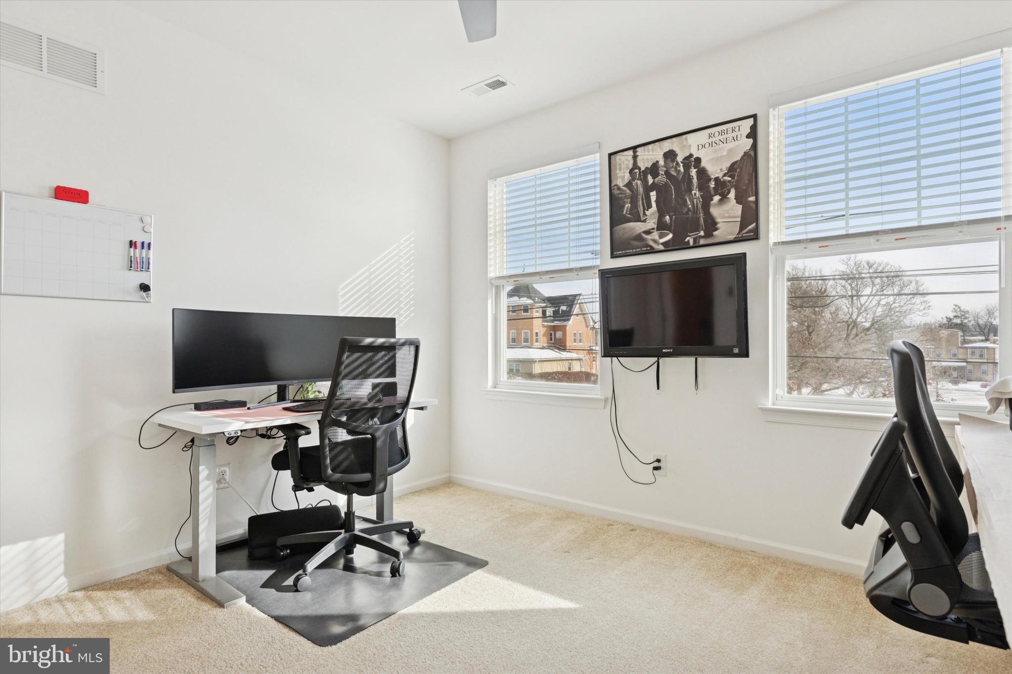 ARBOR KNOLL - Residential