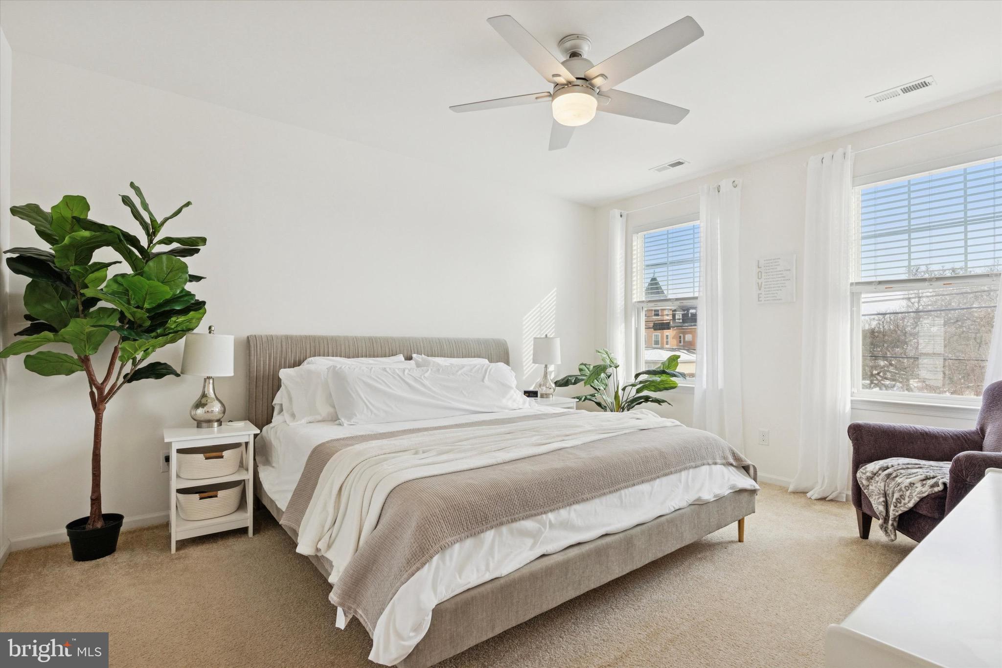 ARBOR KNOLL - Residential