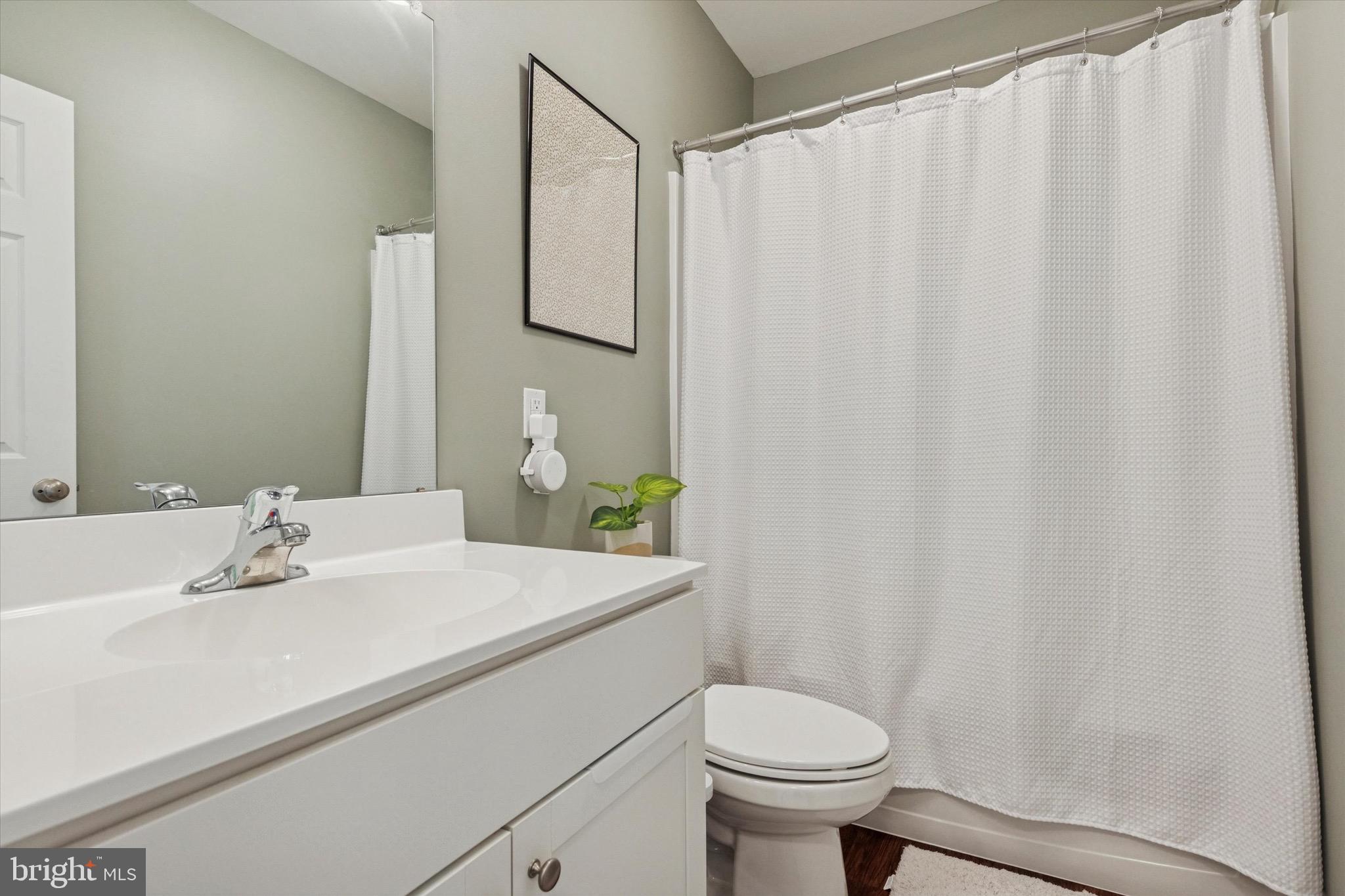 ARBOR KNOLL - Residential