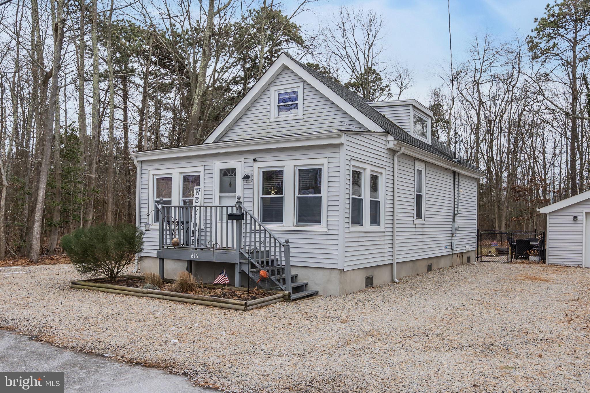 616 E ARVERNE AVENUE