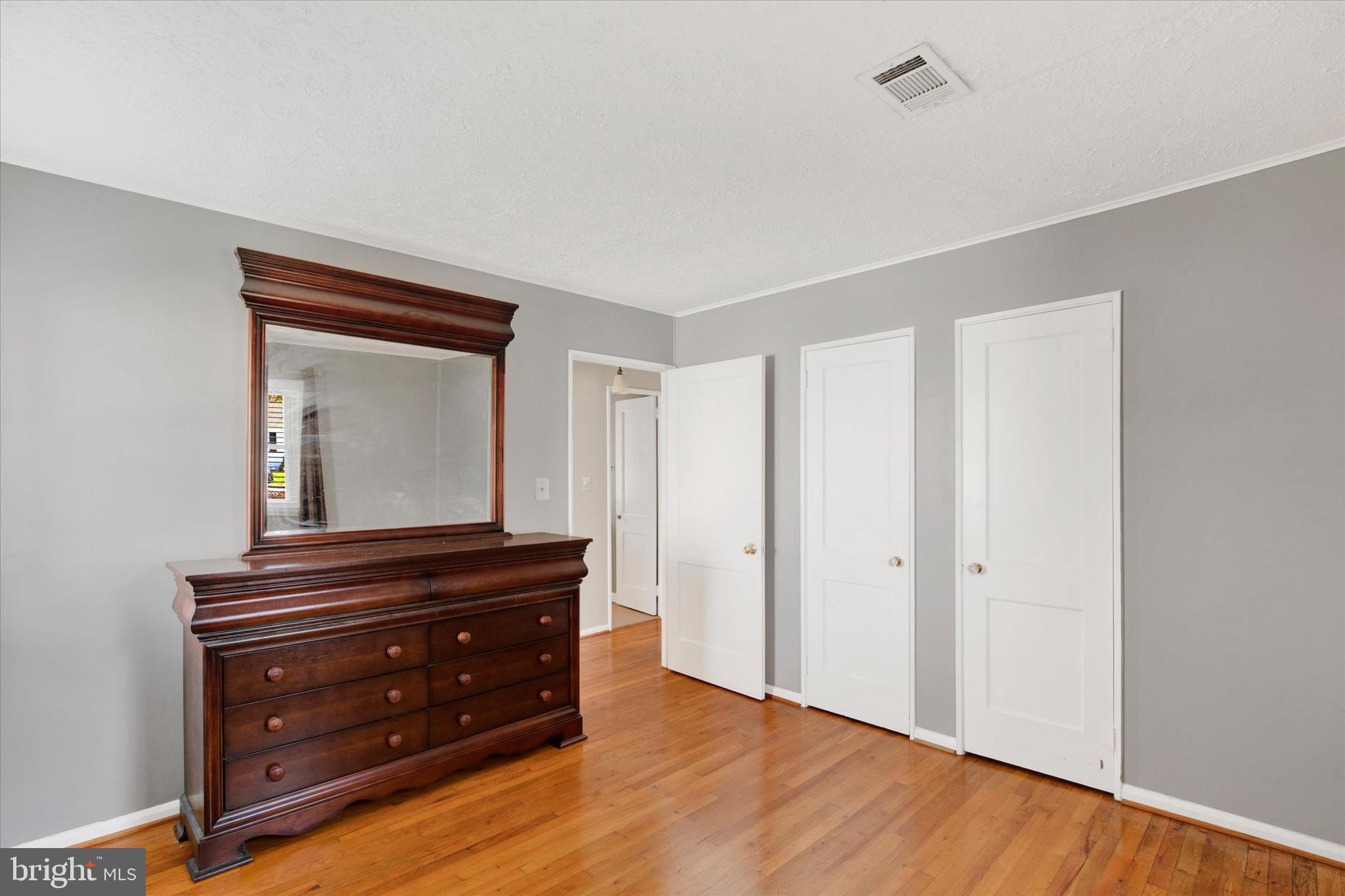 HOWARD PARK - Residential