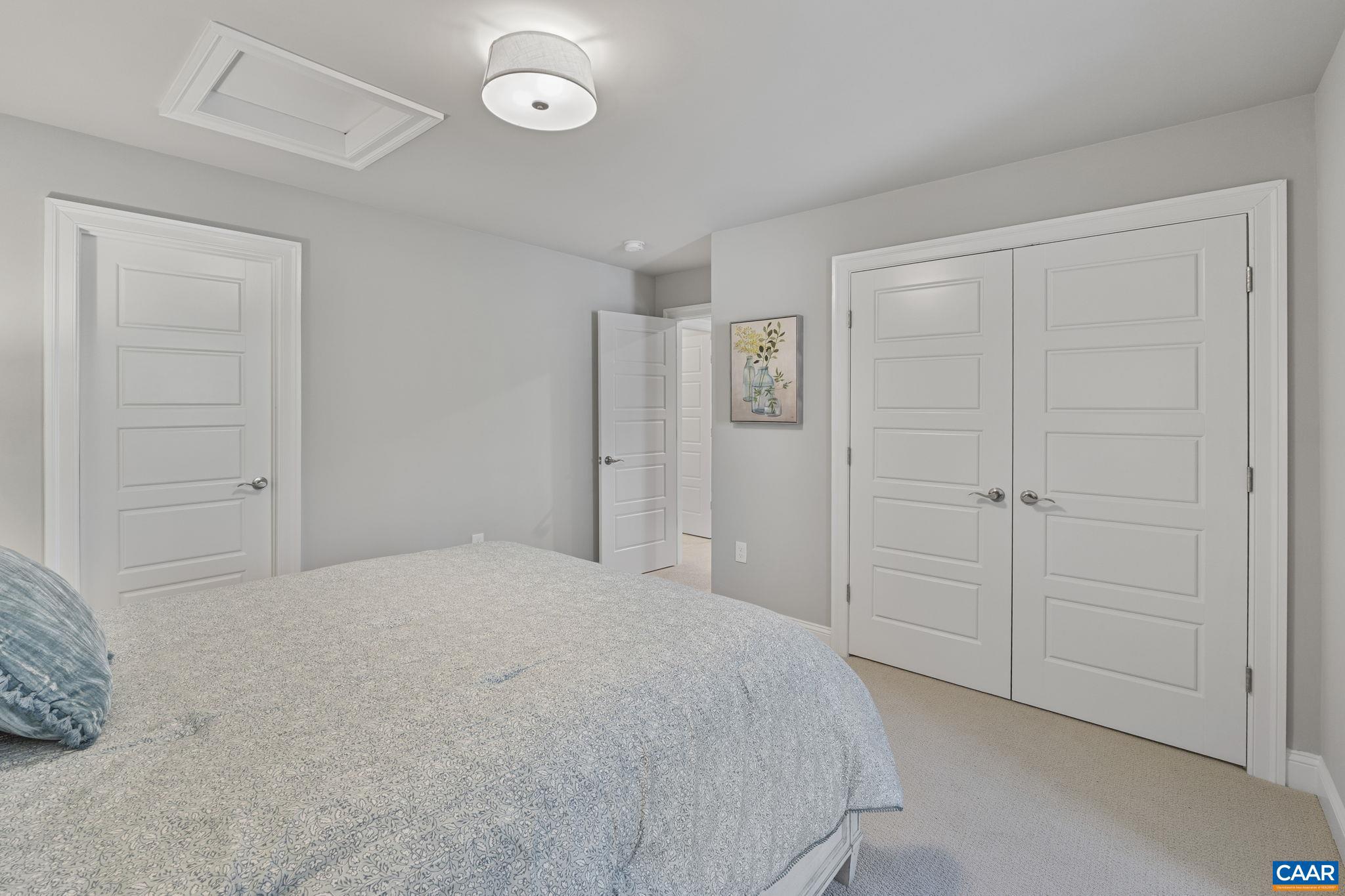 OLD TRAIL - Residential