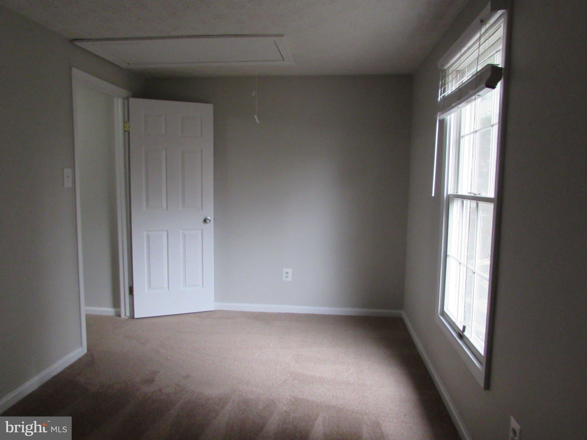 1663 POPLAR GROVE DRIVE