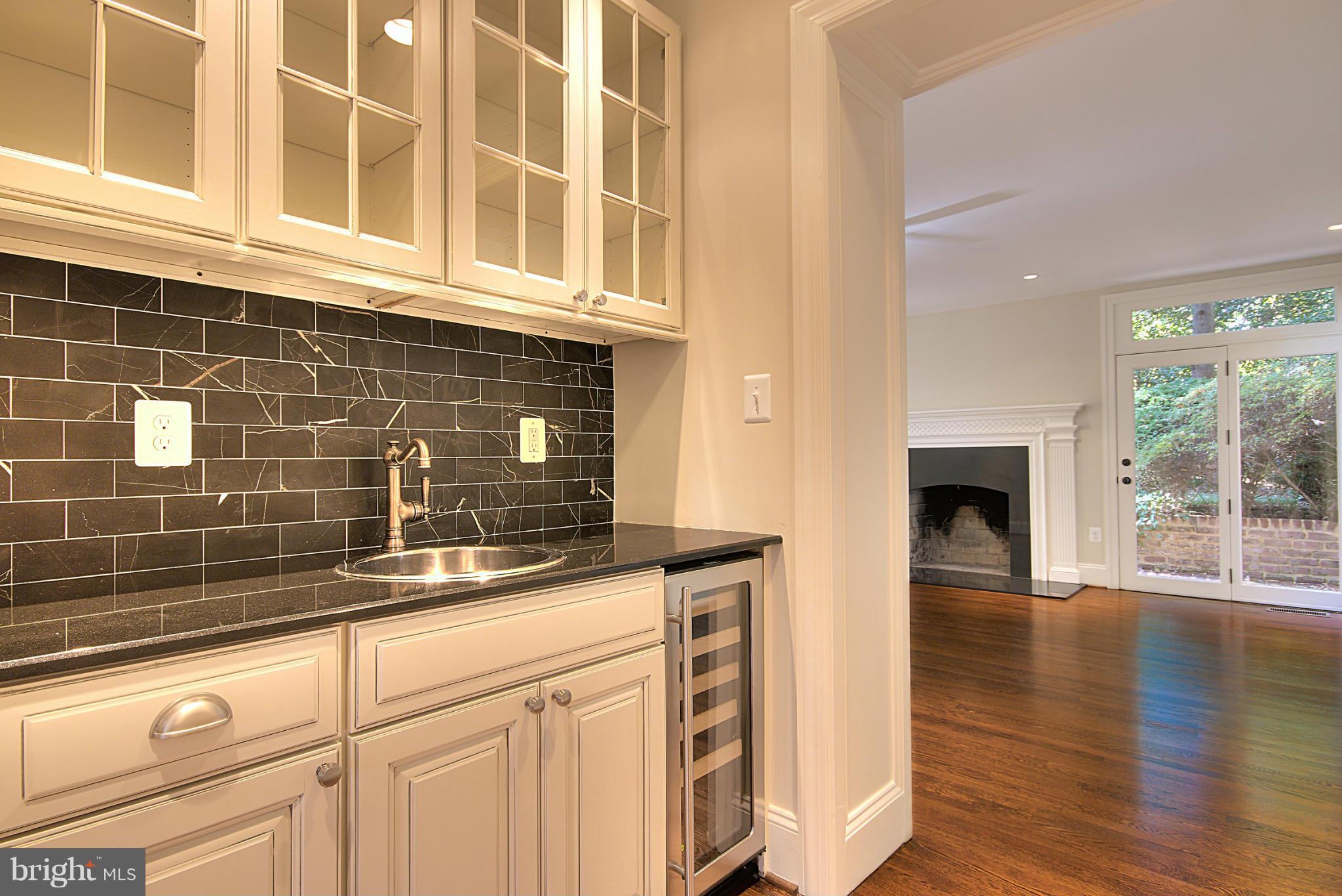 GOLF CLUB MANOR - Residential