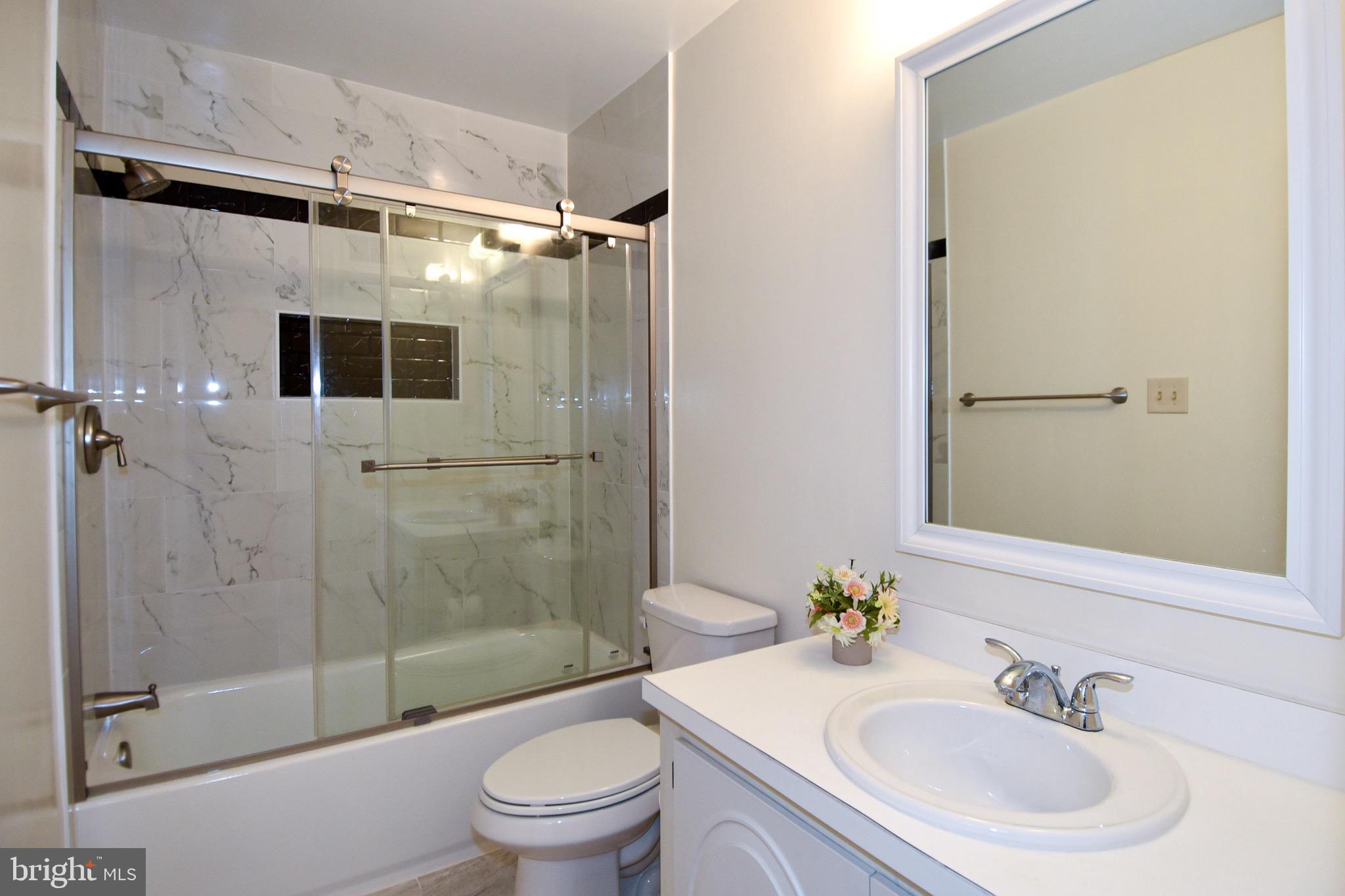 BLAKELEE - Residential Lease