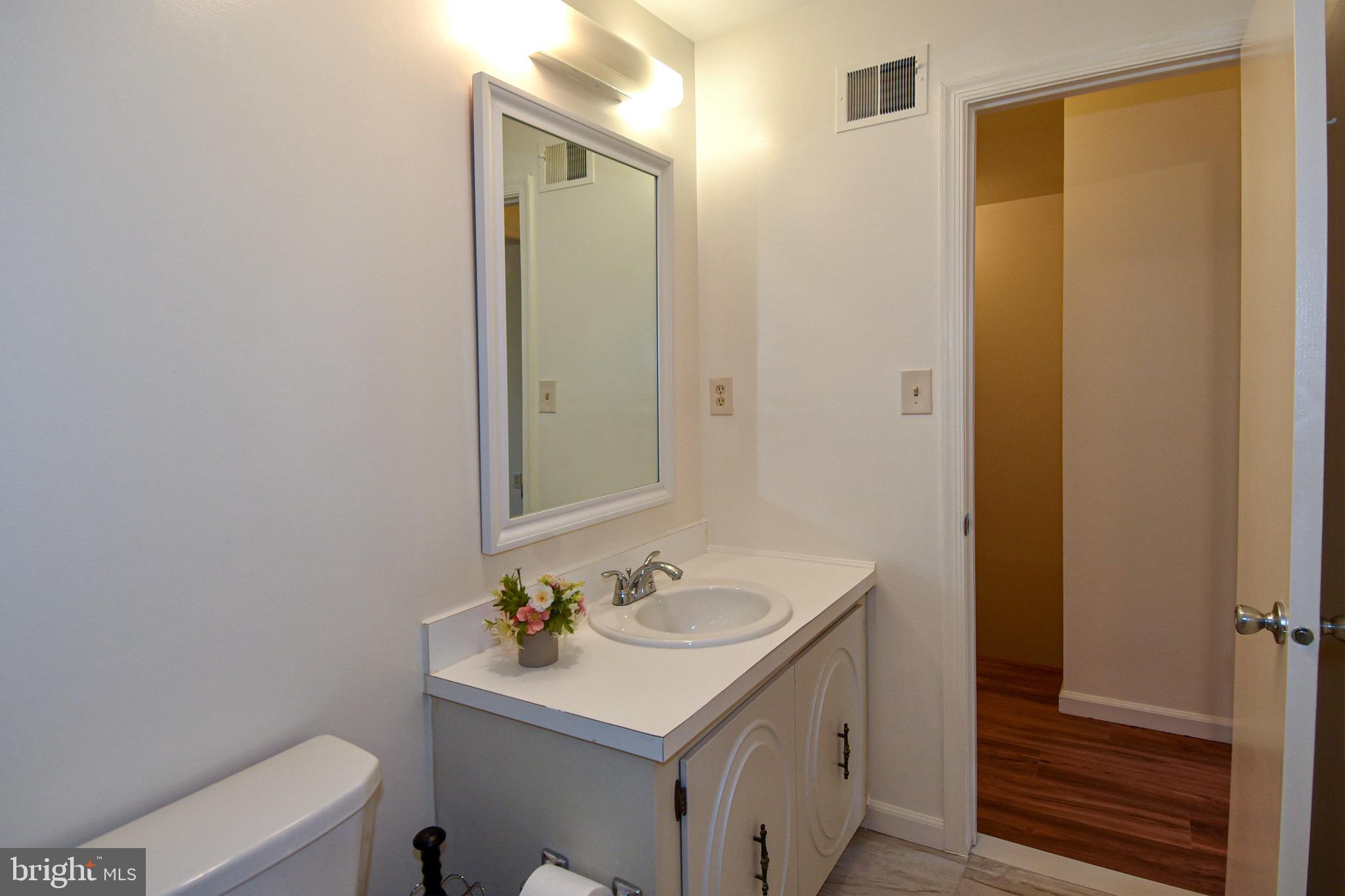 BLAKELEE - Residential Lease