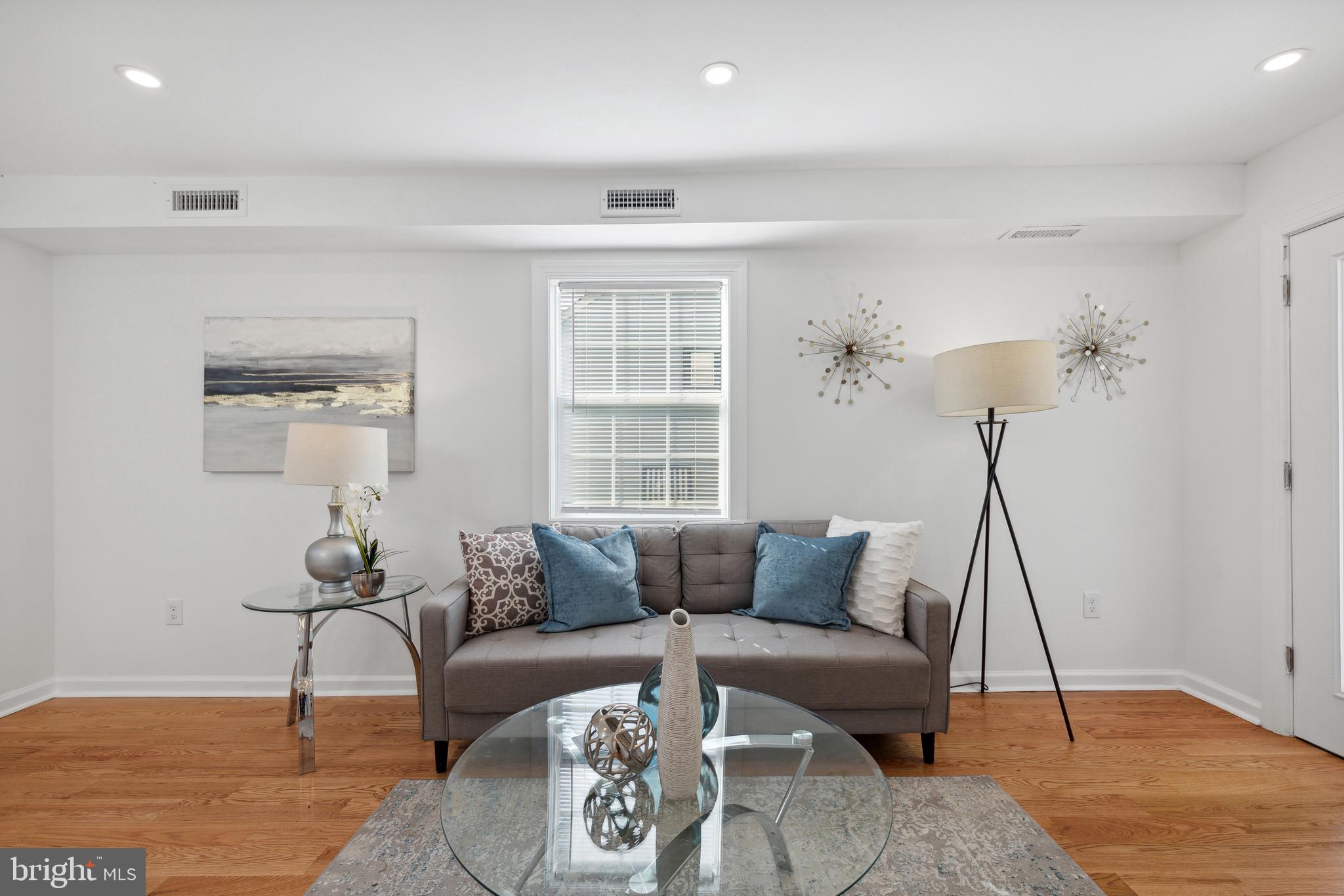 KENTLAND - Residential