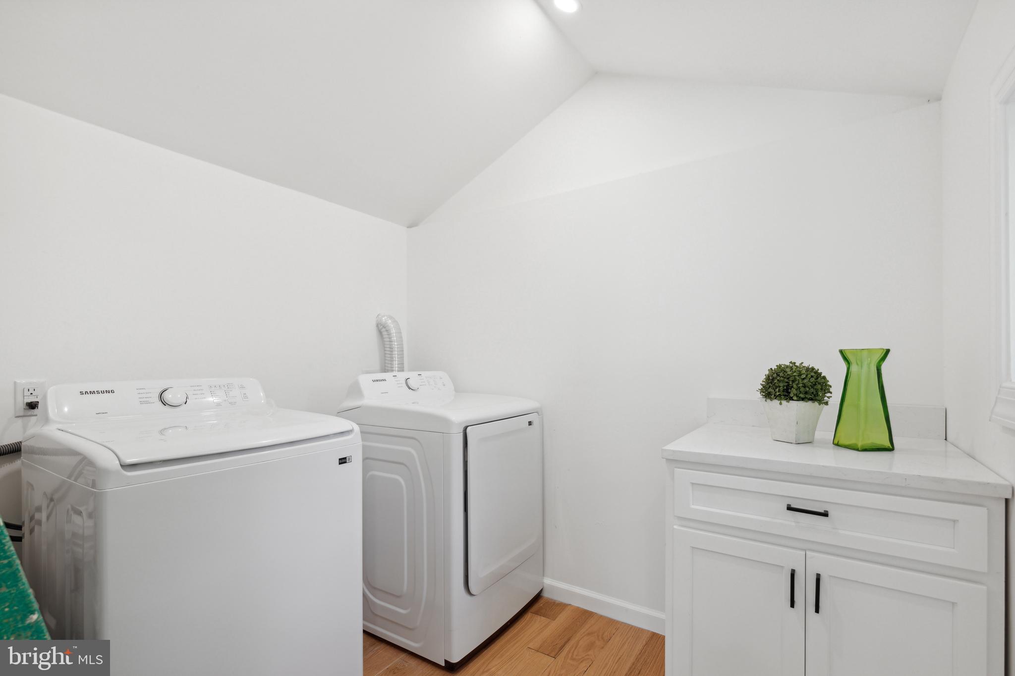 KENTLAND - Residential