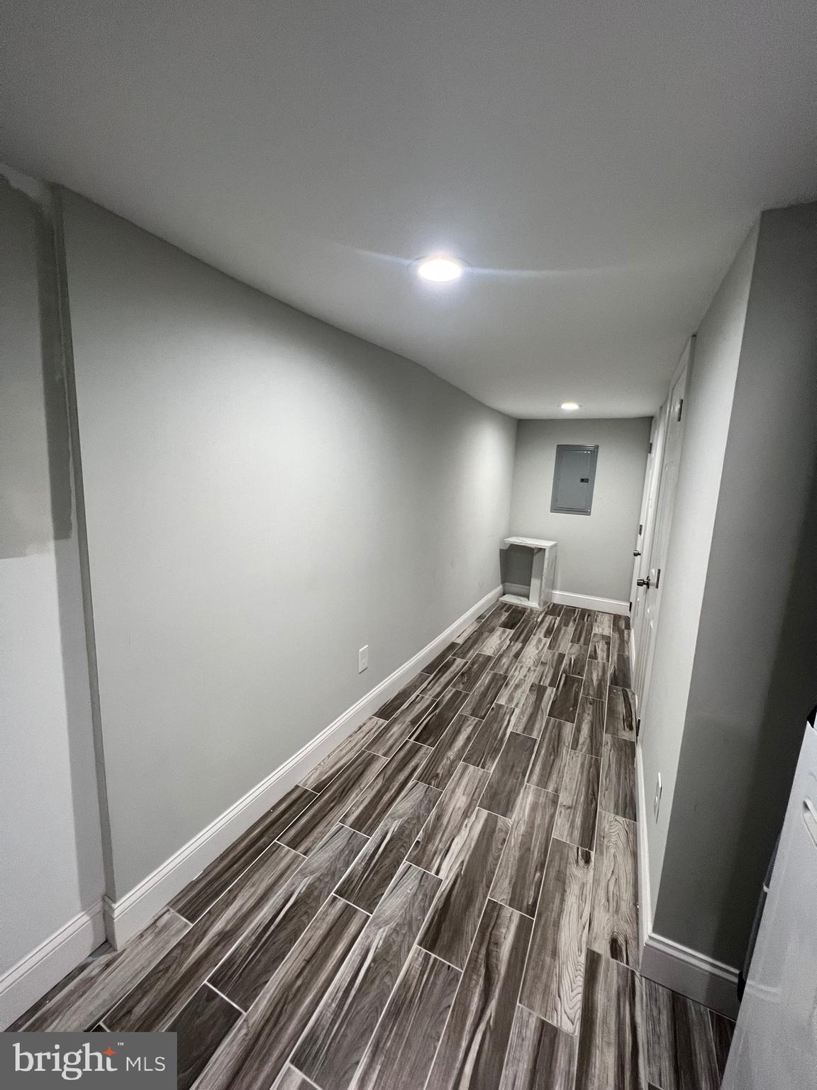 GIRARD ESTATES - Residential Lease