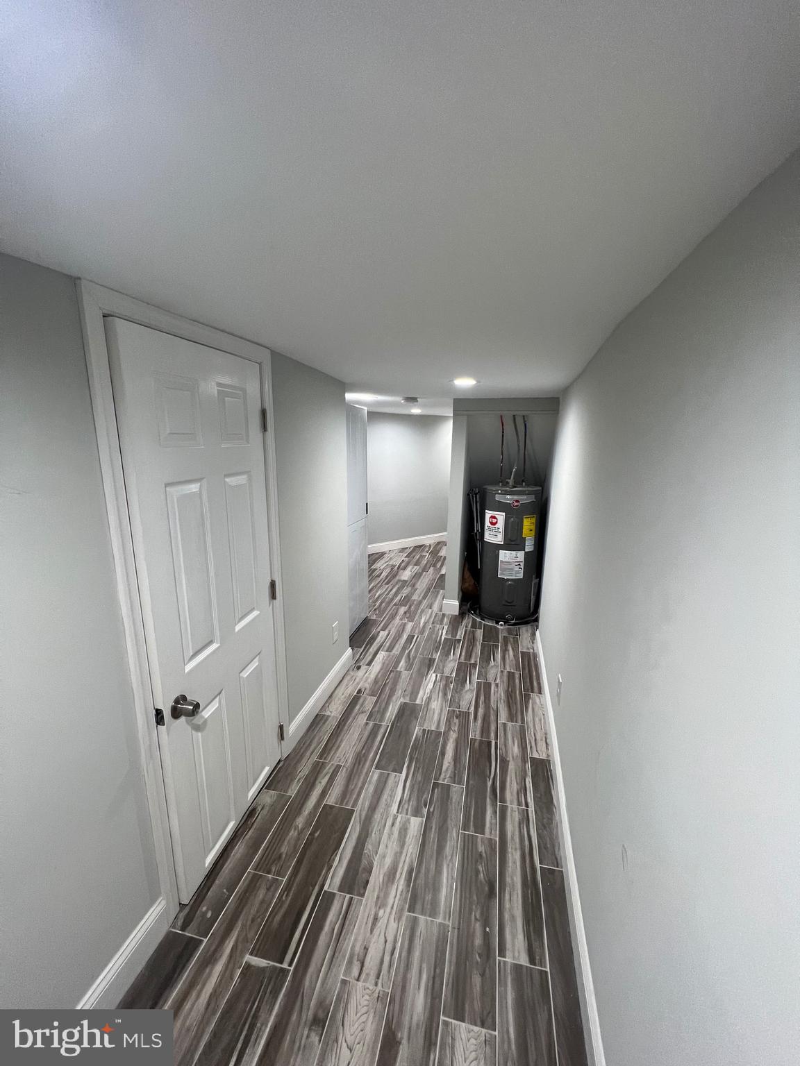 GIRARD ESTATES - Residential Lease