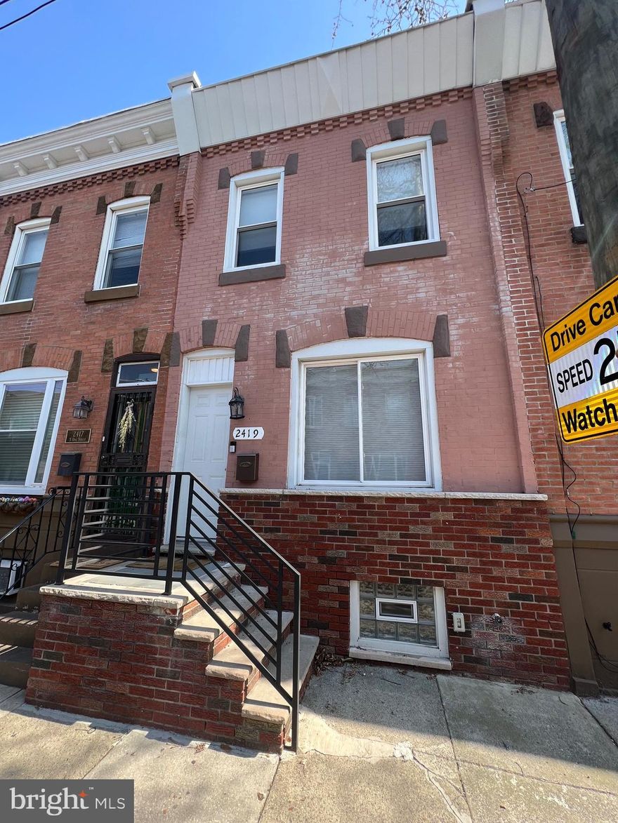 New rental alert! This beautiful 3-bedroom, 2-bathroom home is available now in the highly sought after Girard Estates neighborhood of South Philly. Featuring a spacious finished basement, this home offers plenty of room to grow and entertain. Conveniently located near public transportation and just minutes from the stadium area, it’s the perfect spot for easy access to all that South Philly has to offer. Don’t miss out—schedule your tour today!