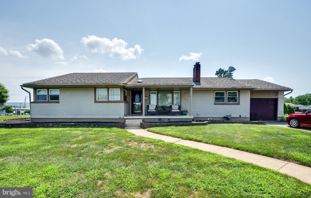 Photo of 1 Vista Road, READING, PA 19610 (MLS # PABK2068186)