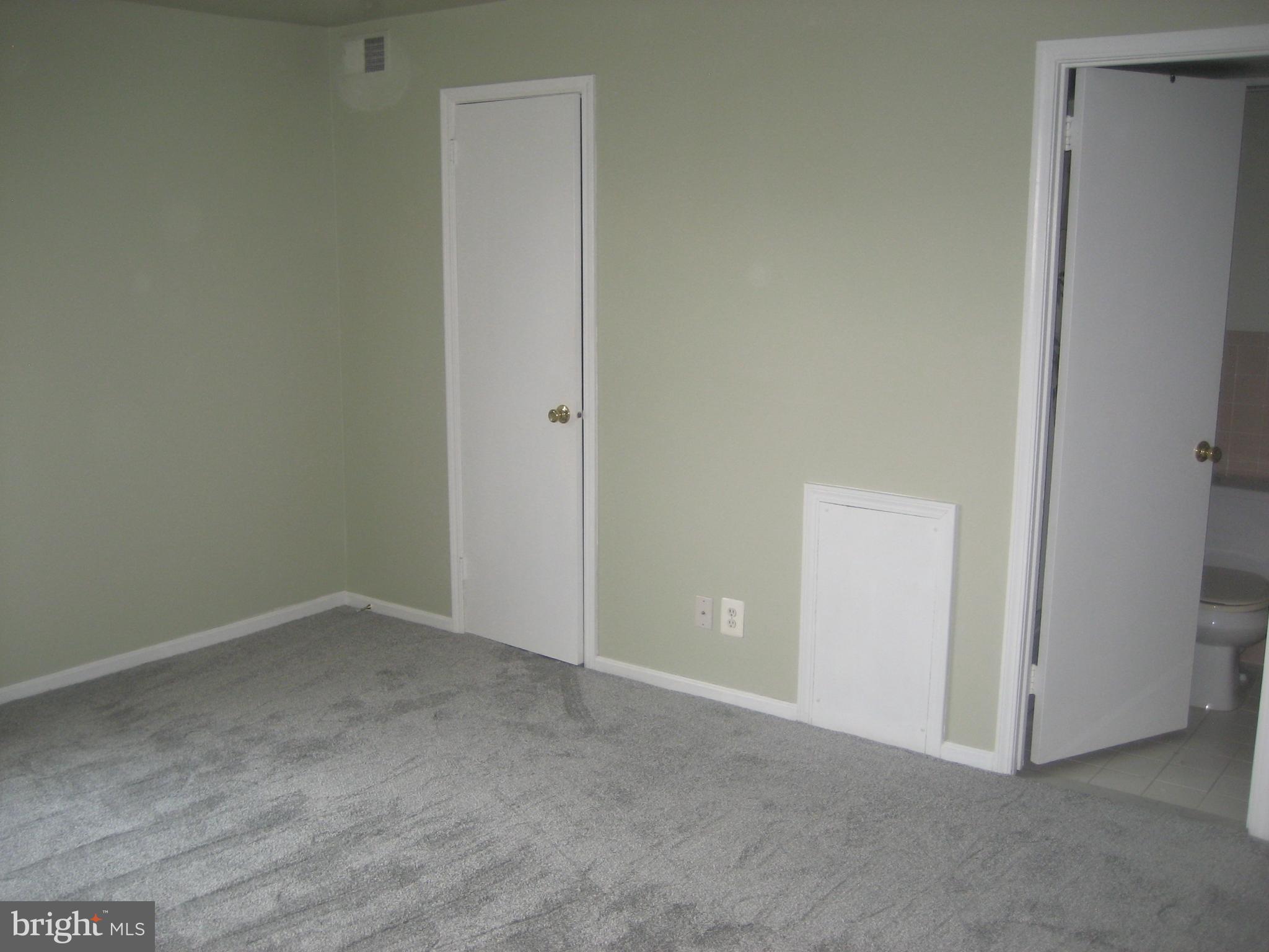 OXFORD OF BLUE BELL - Residential