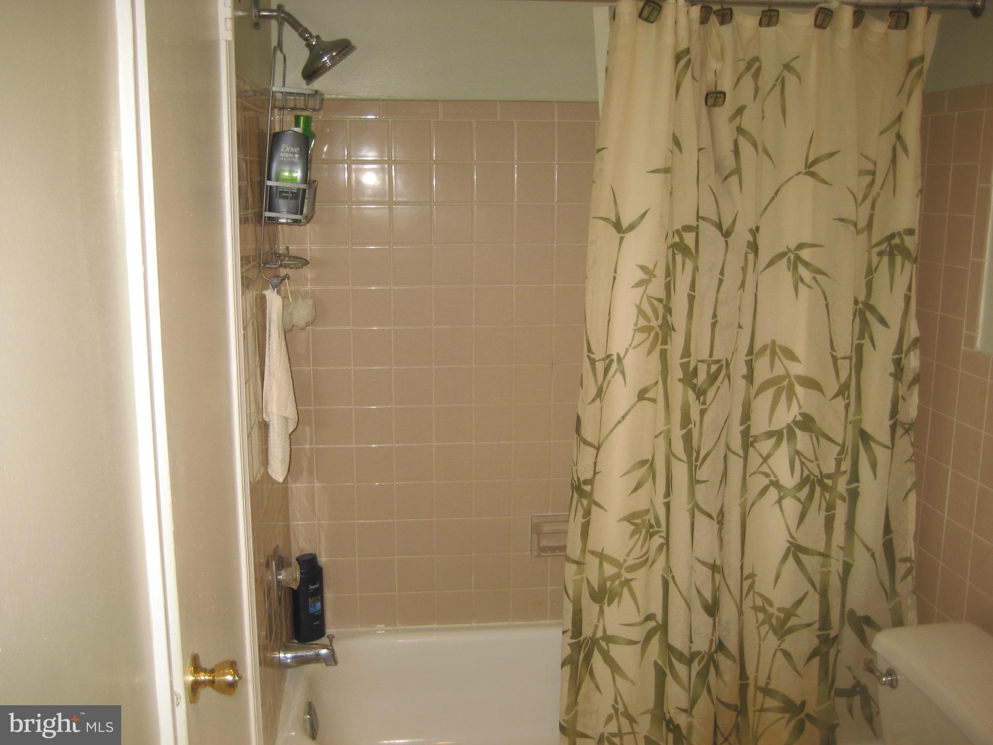 OXFORD OF BLUE BELL - Residential