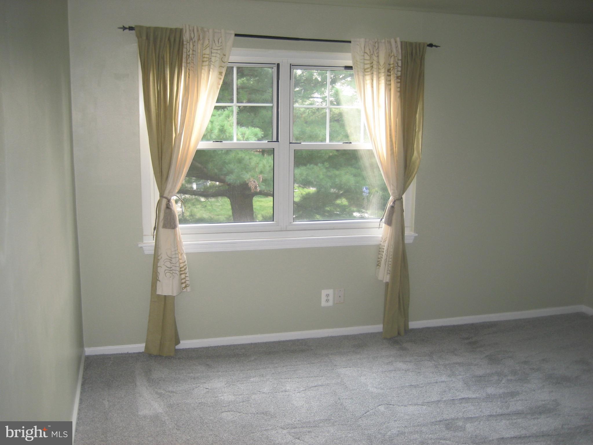 OXFORD OF BLUE BELL - Residential