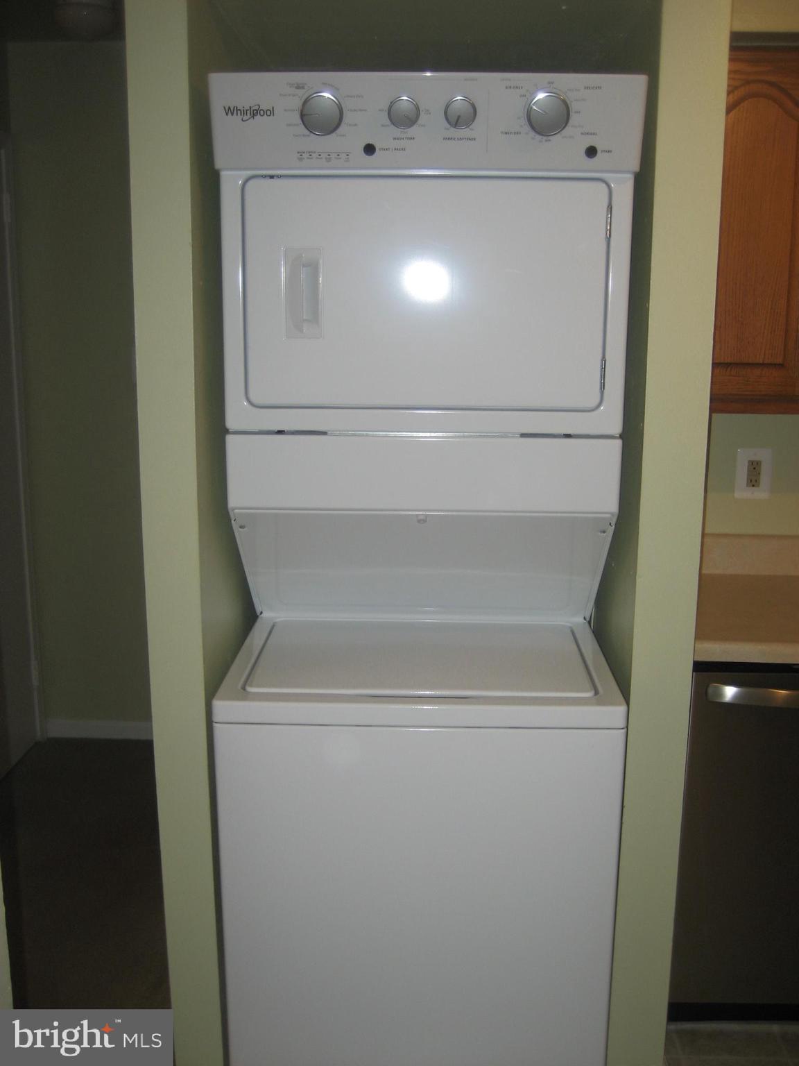 OXFORD OF BLUE BELL - Residential