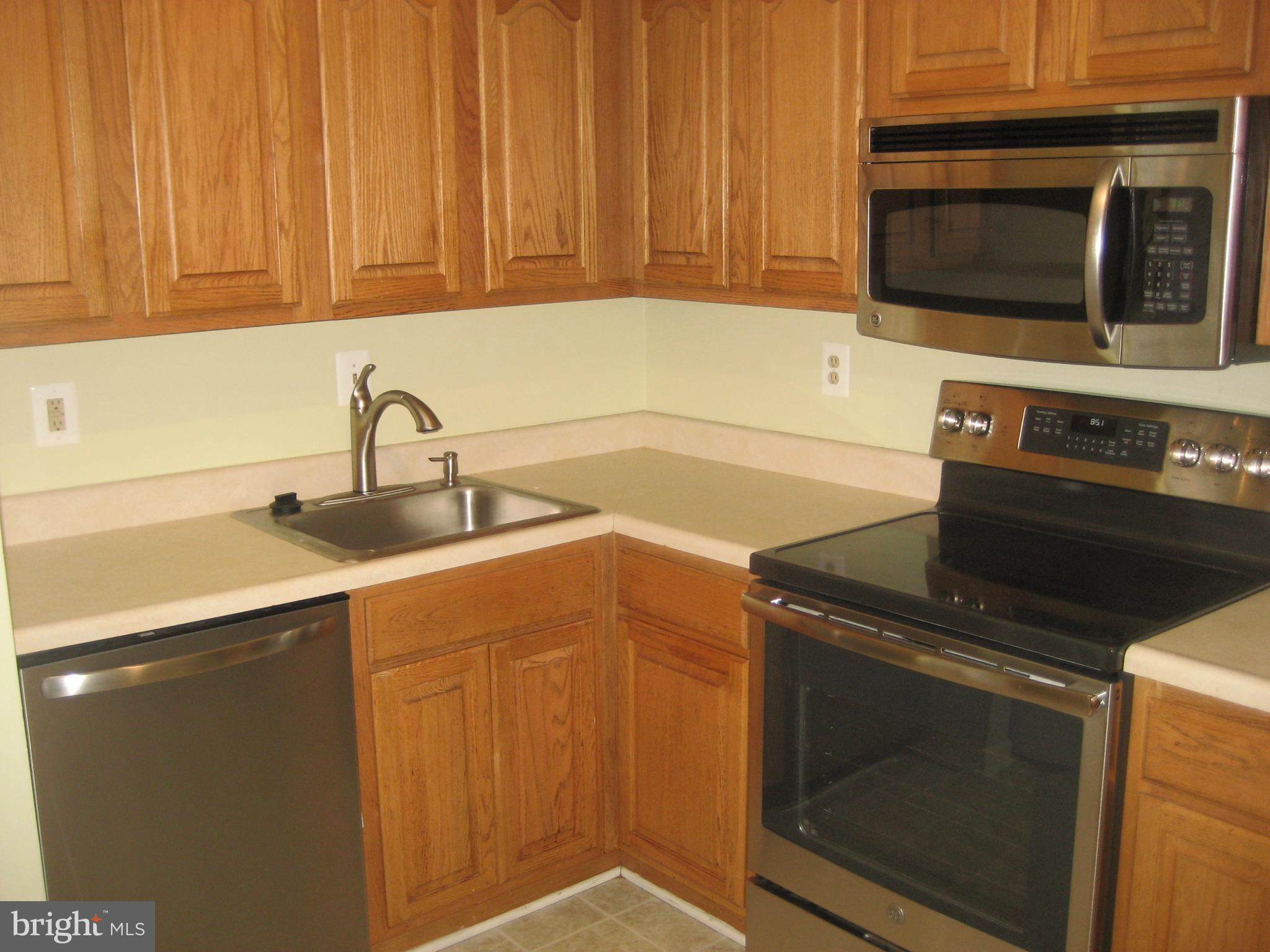 OXFORD OF BLUE BELL - Residential