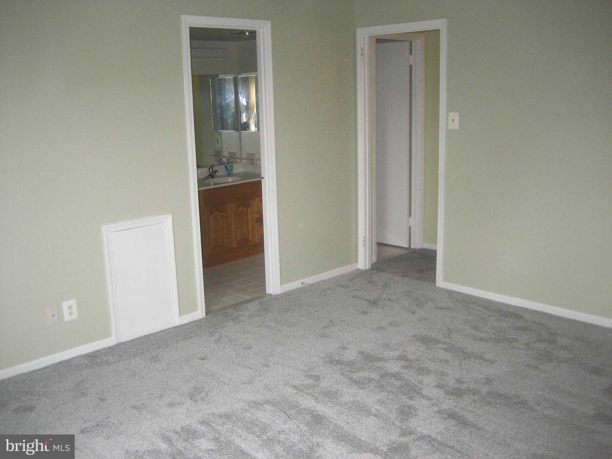 OXFORD OF BLUE BELL - Residential