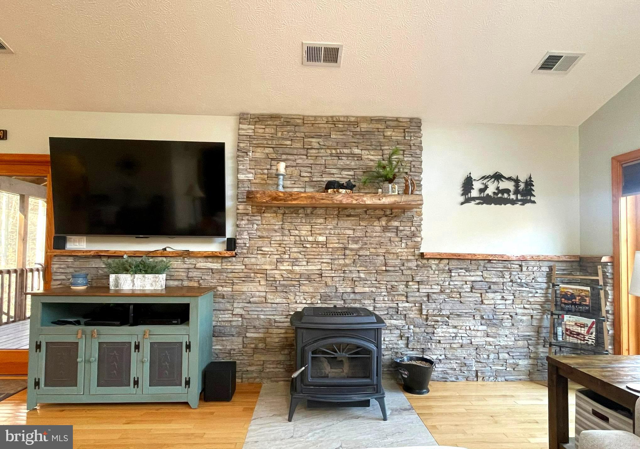 CACAPON RIVER RAPIDS - Residential