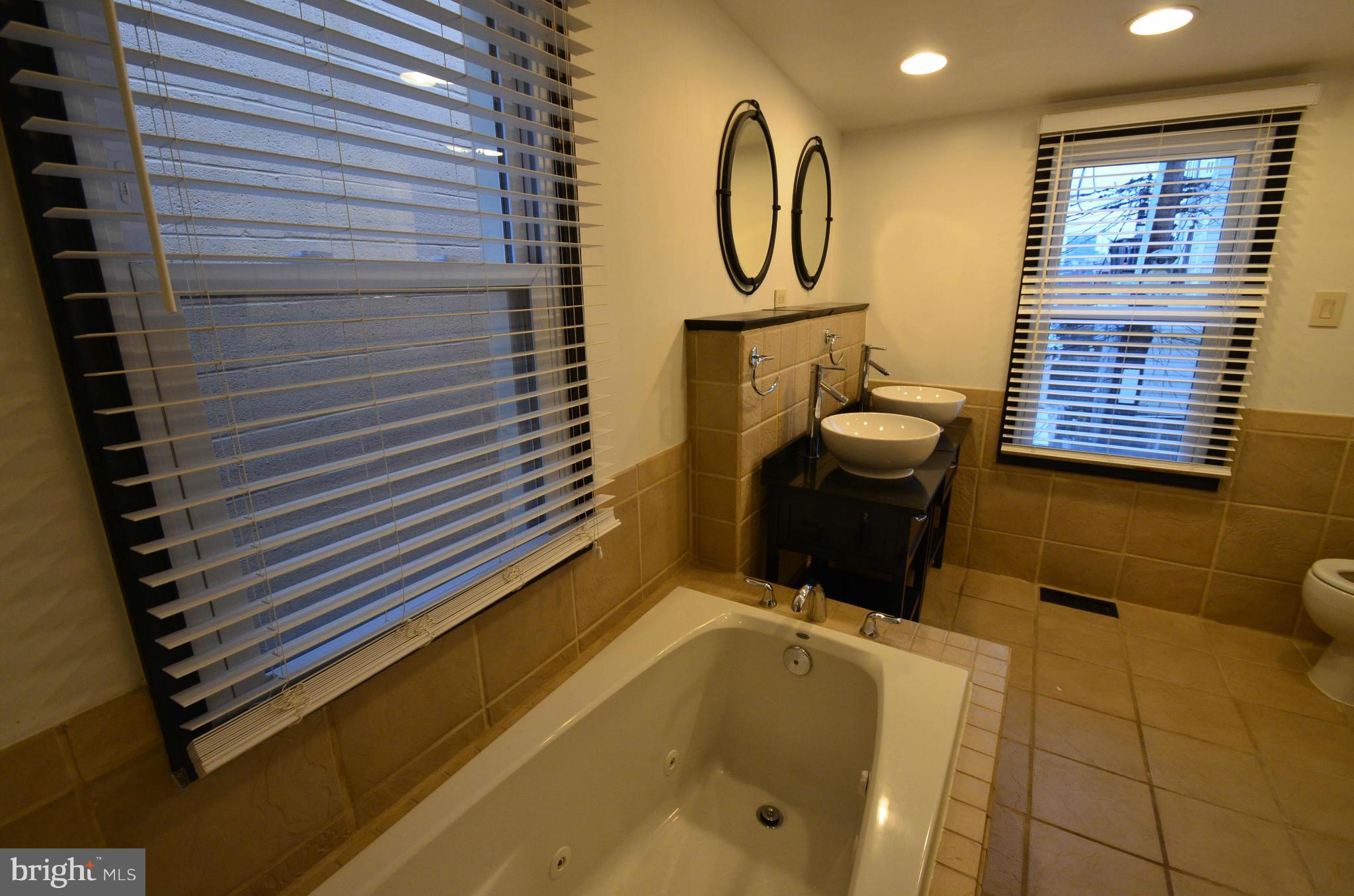 CANTON - Residential Lease