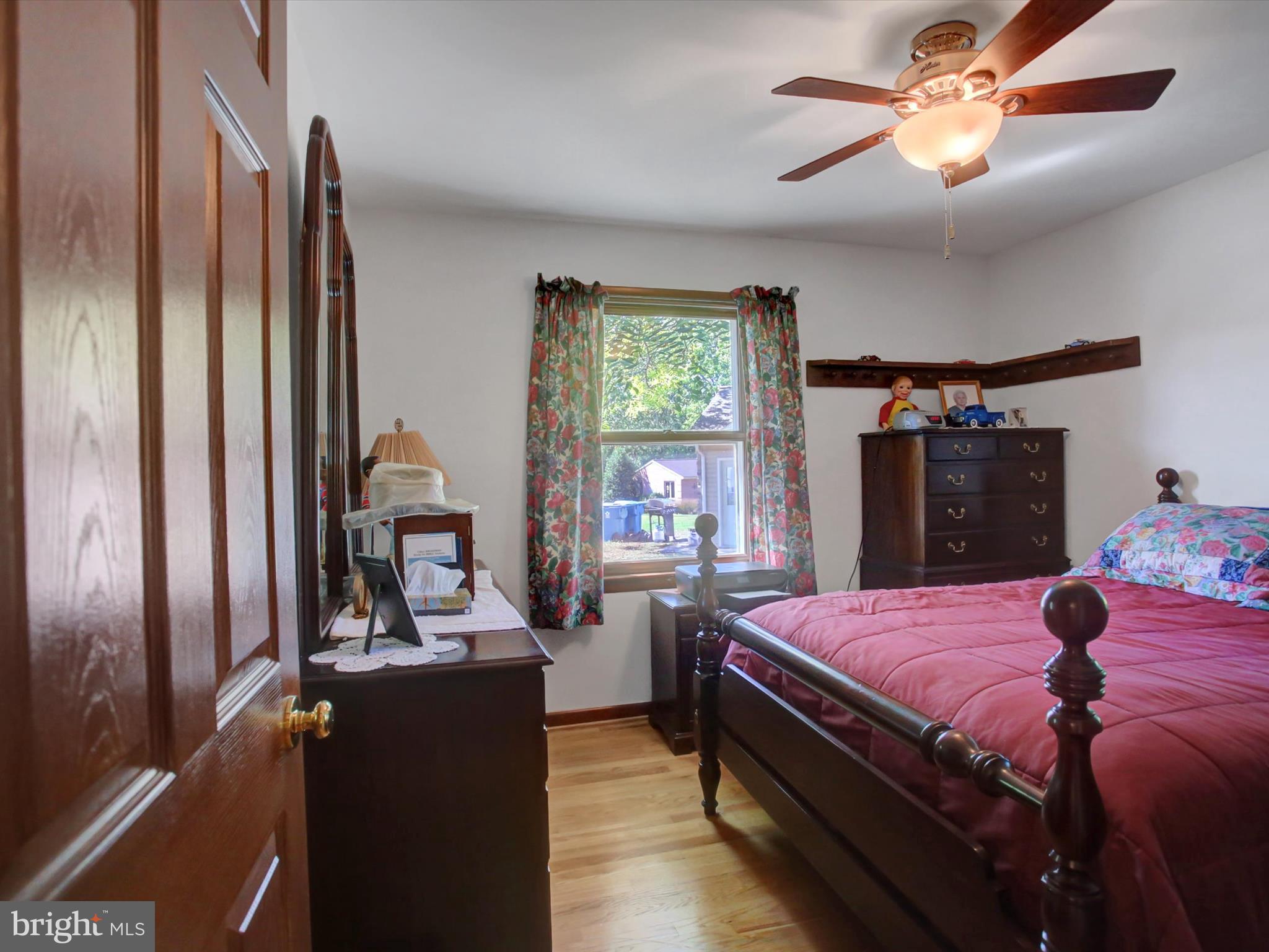 COLONIAL PARK EAST - Residential