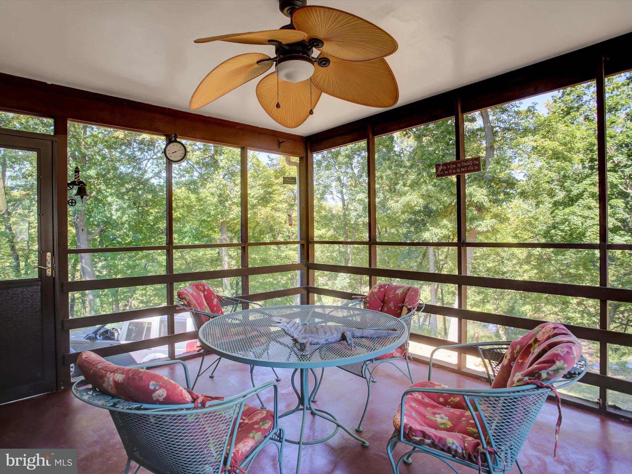 COLONIAL PARK EAST - Residential