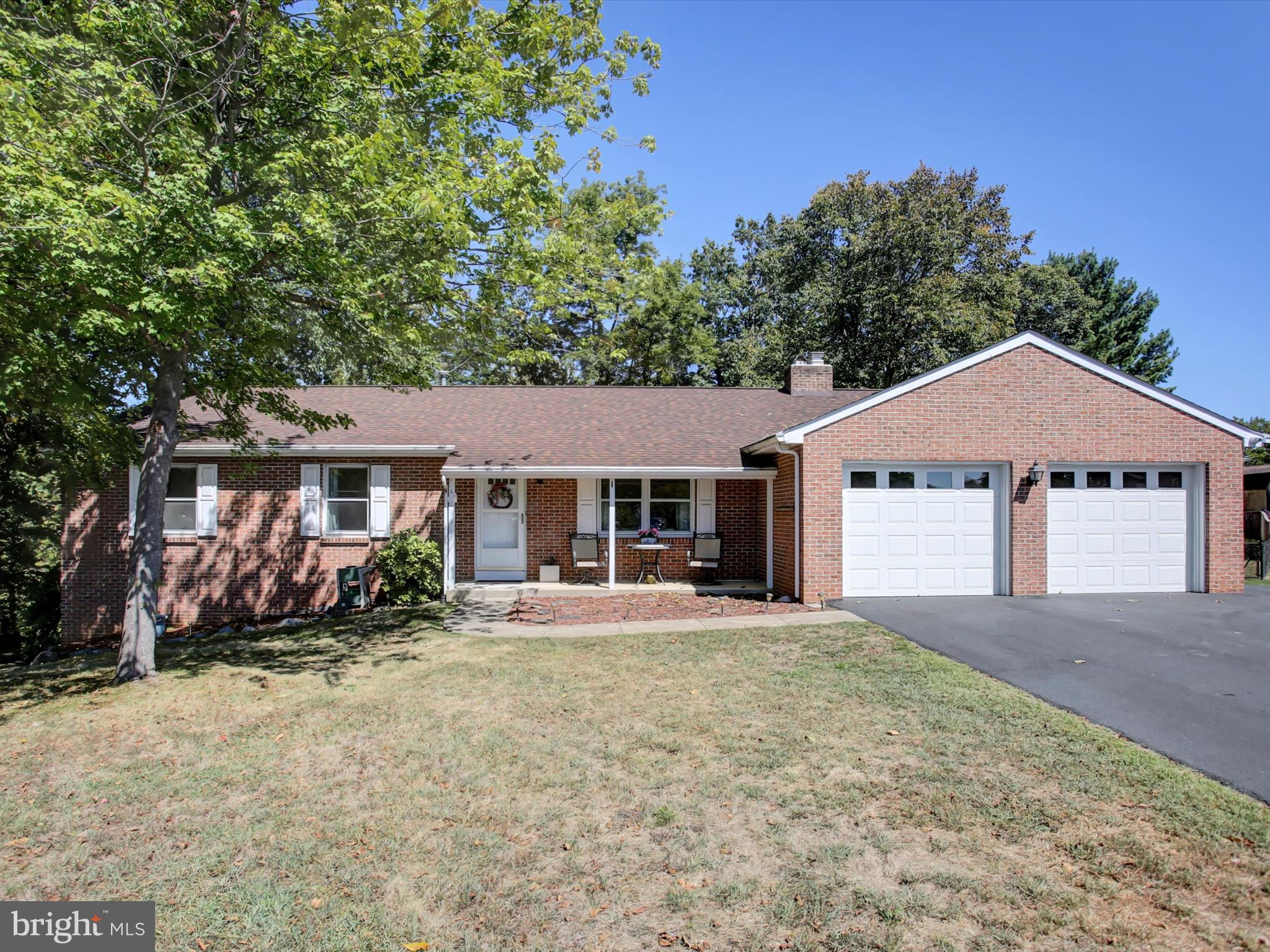 COLONIAL PARK EAST - Residential