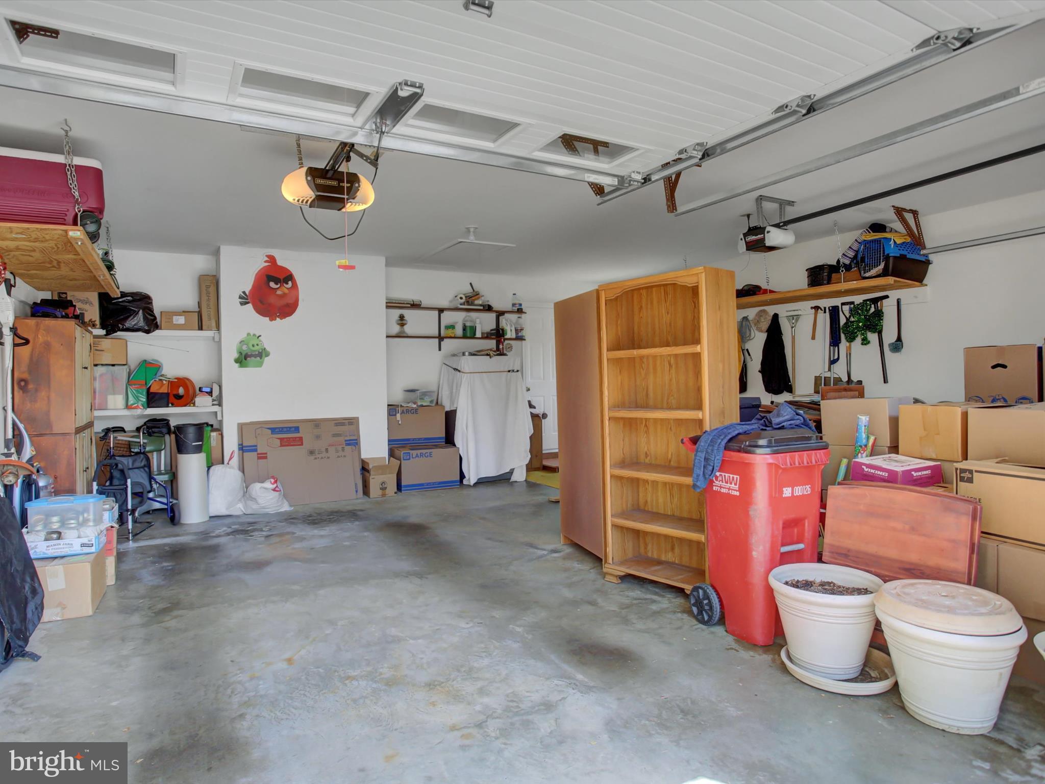 COLONIAL PARK EAST - Residential