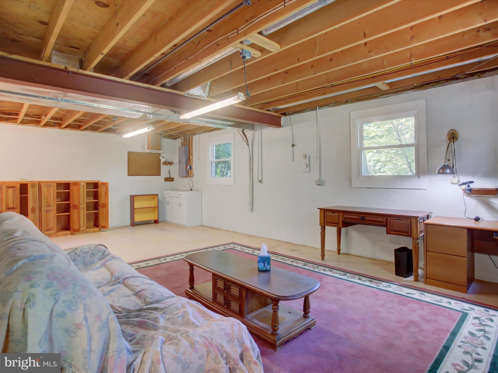 COLONIAL PARK EAST - Residential