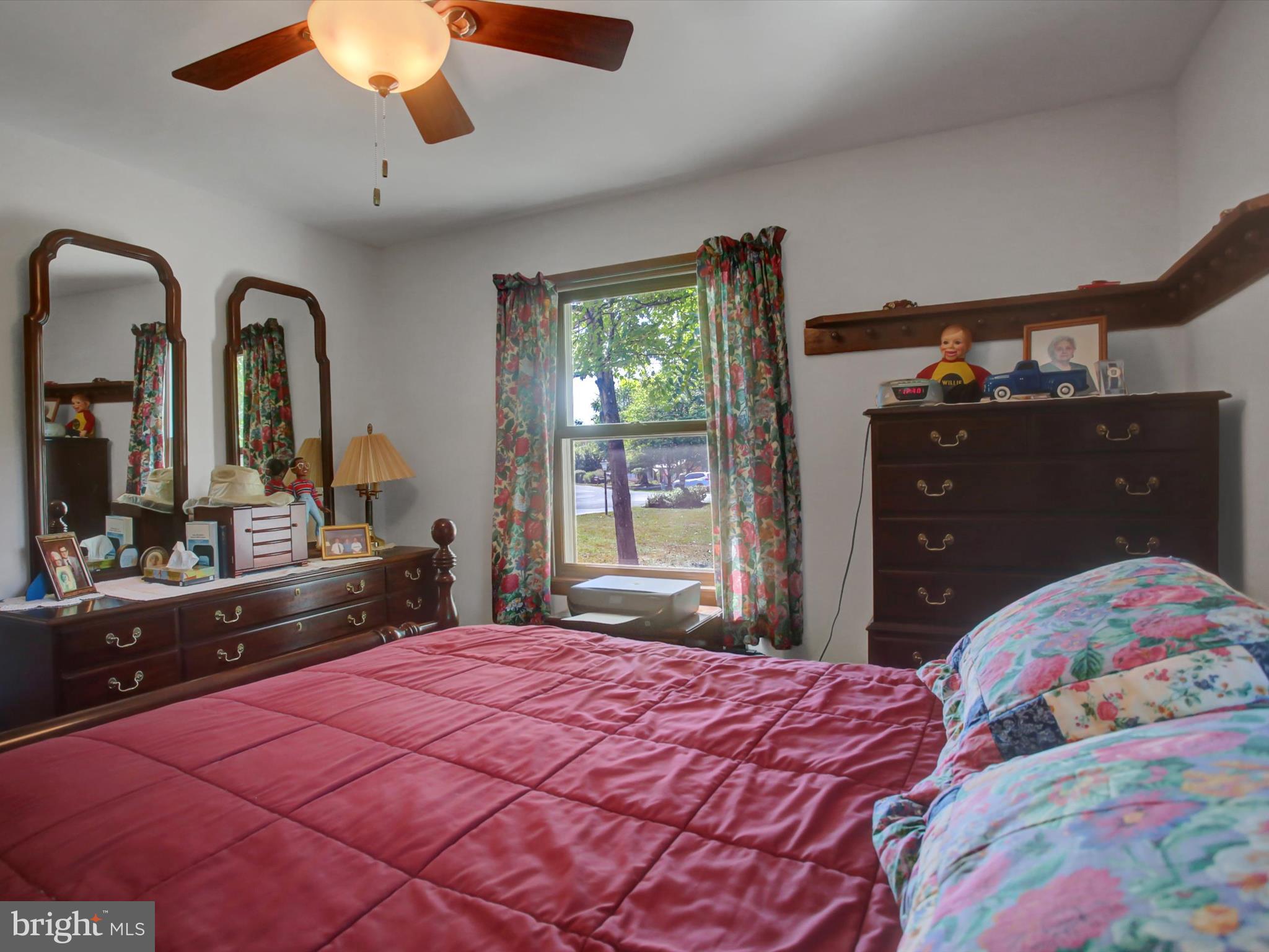 COLONIAL PARK EAST - Residential