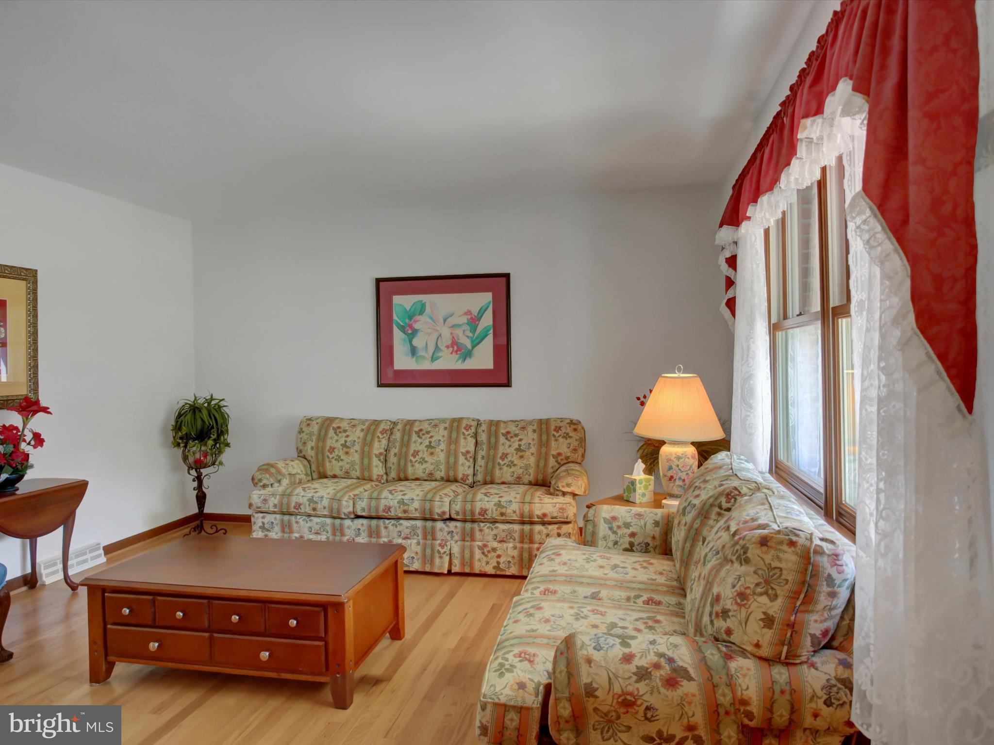 COLONIAL PARK EAST - Residential