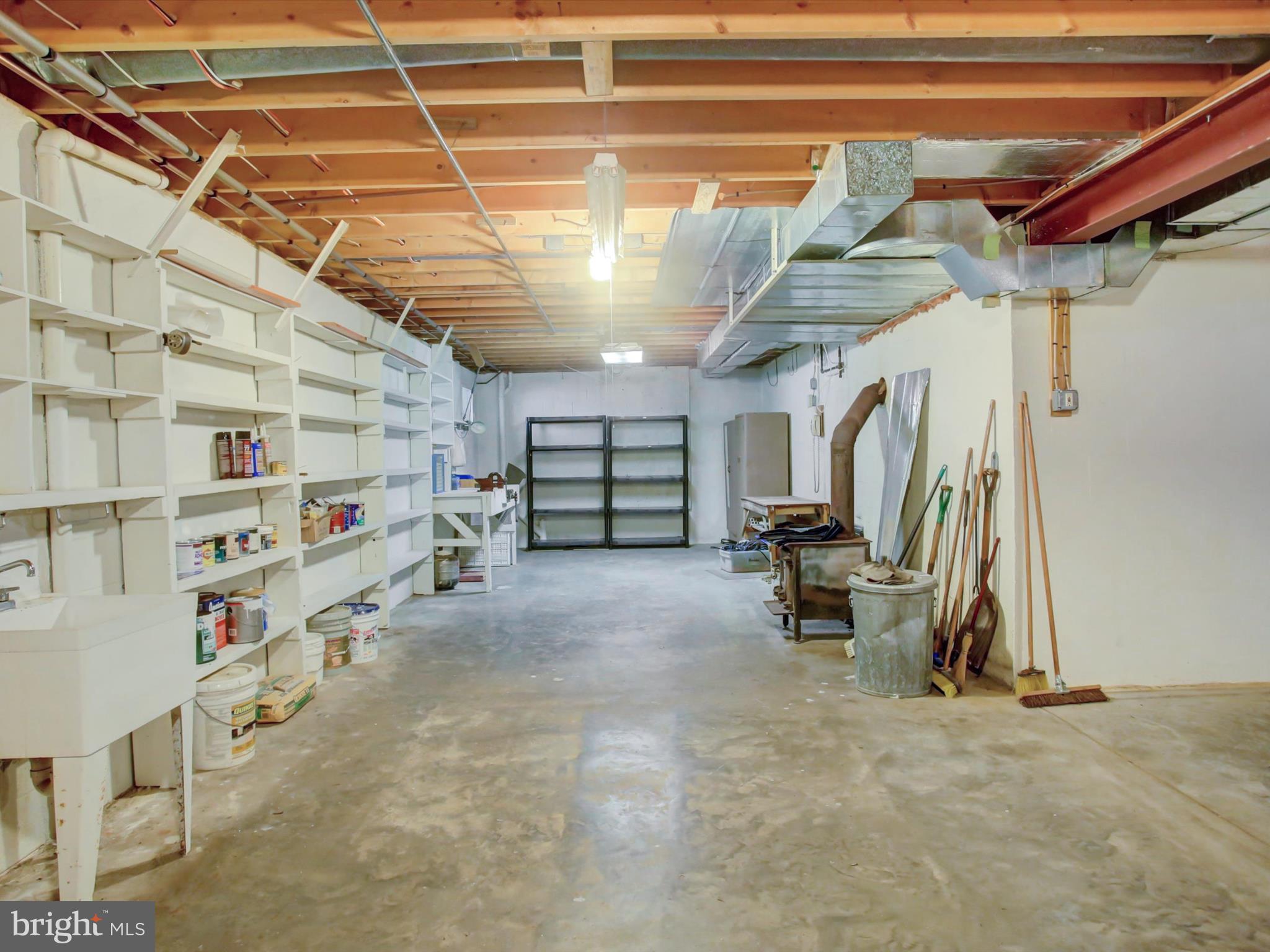 COLONIAL PARK EAST - Residential