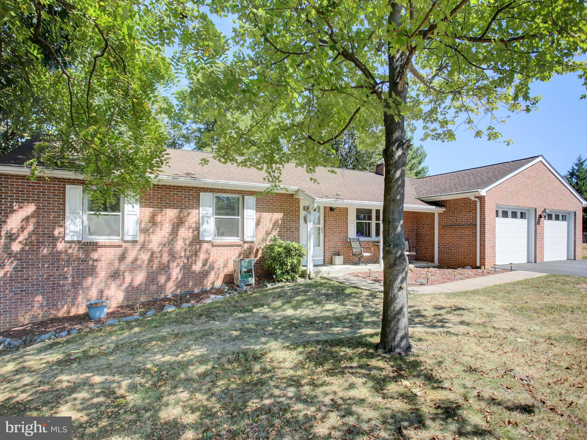 COLONIAL PARK EAST - Residential