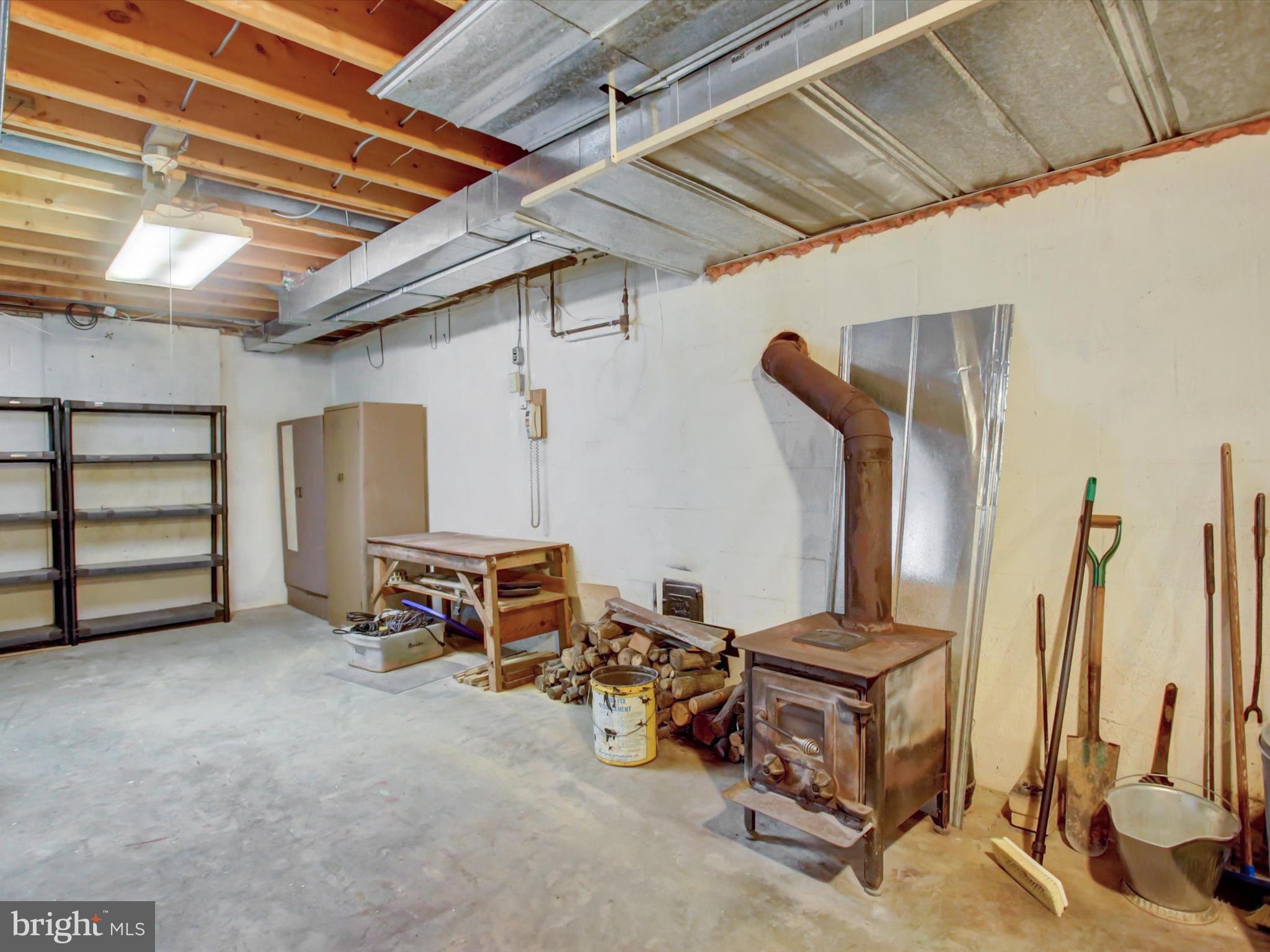 COLONIAL PARK EAST - Residential