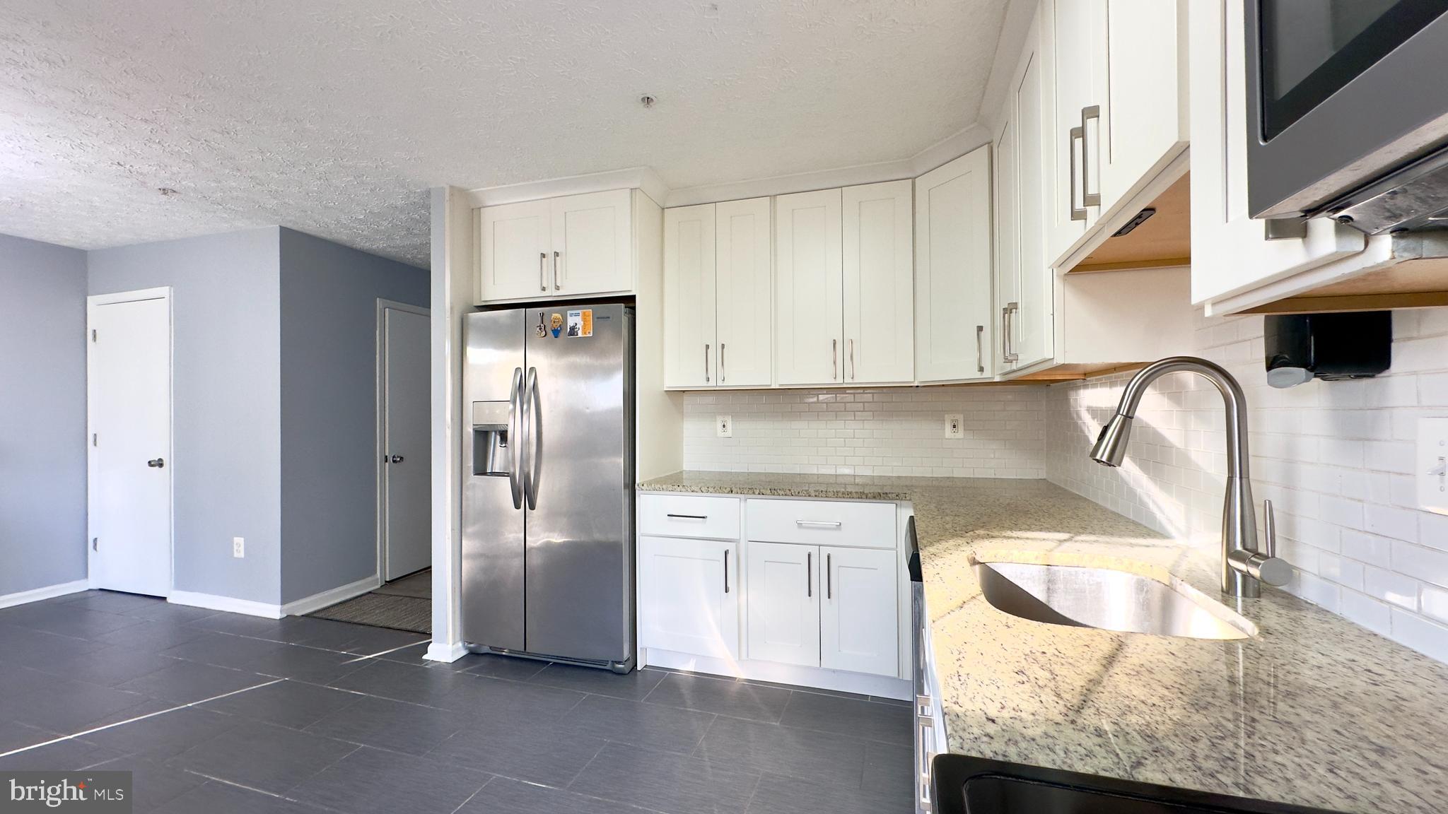 612 SEVERN ISLAND COURT