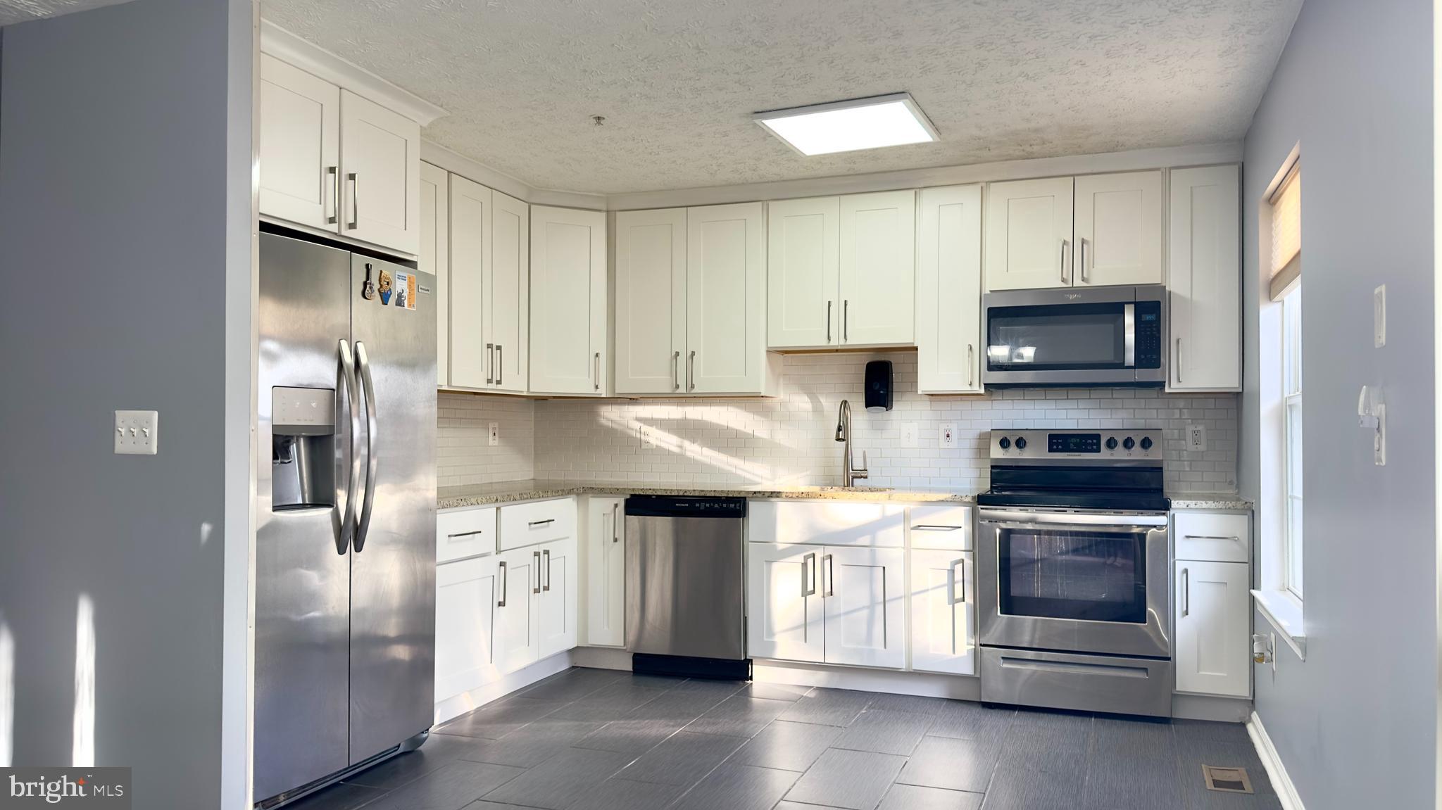 612 SEVERN ISLAND COURT