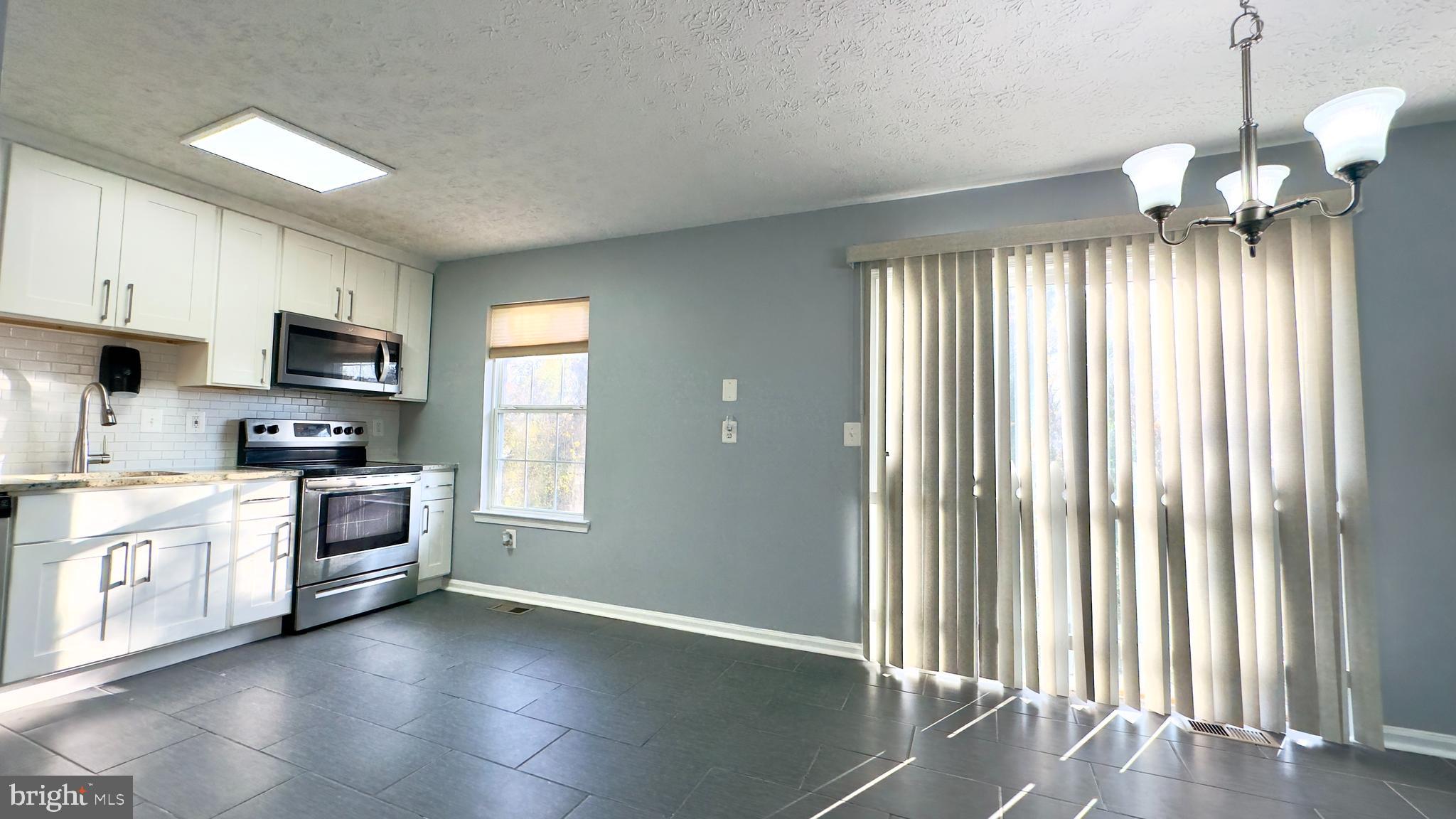 612 SEVERN ISLAND COURT