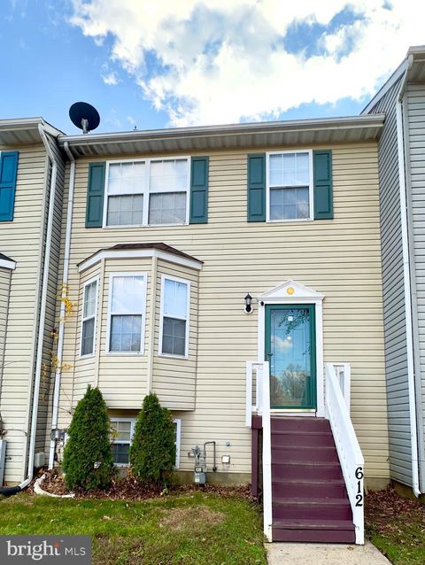 Townhouse For Sale - 612 Severn Island Court<br/> ANNAPOLIS, MD 21401