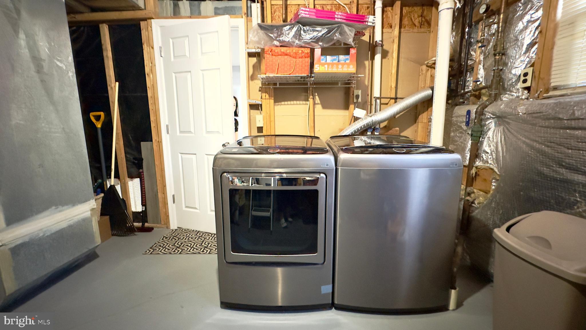 OXFORD LANDING - Residential