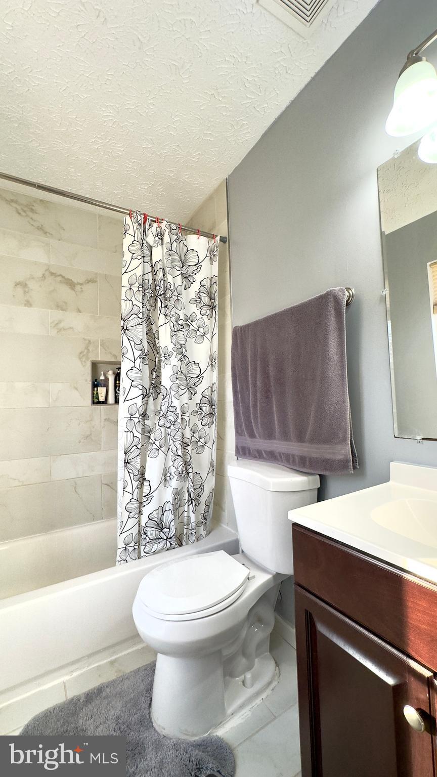 OXFORD LANDING - Residential