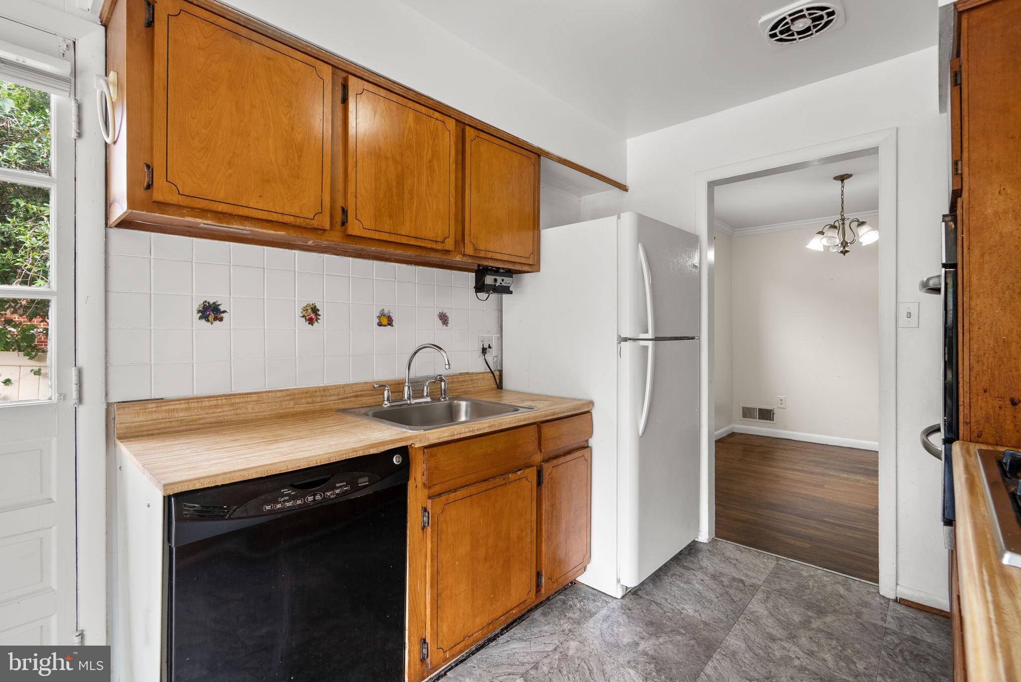 HIGH POINT HEIGHTS - Residential