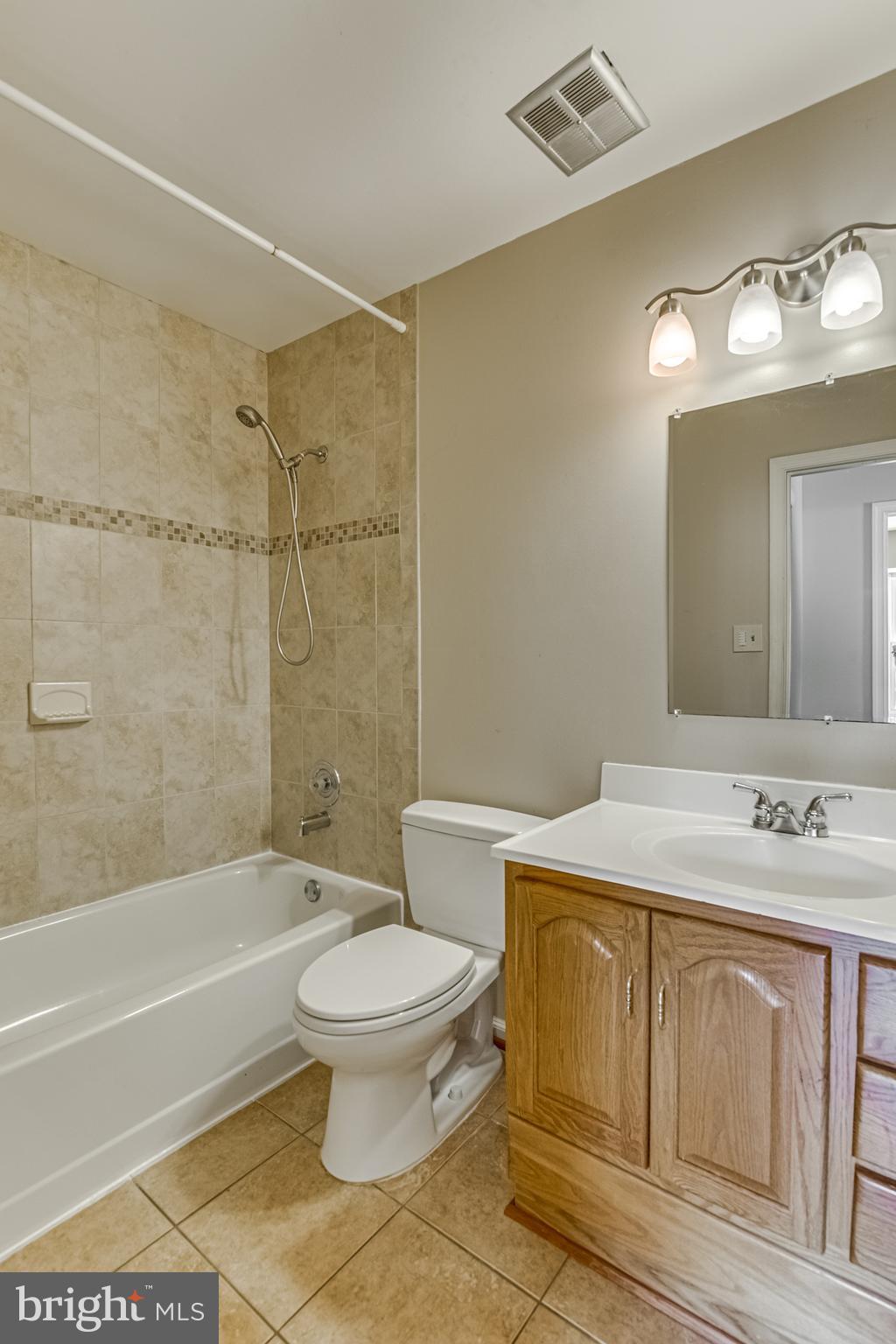 KINGSTREAM - Residential Lease